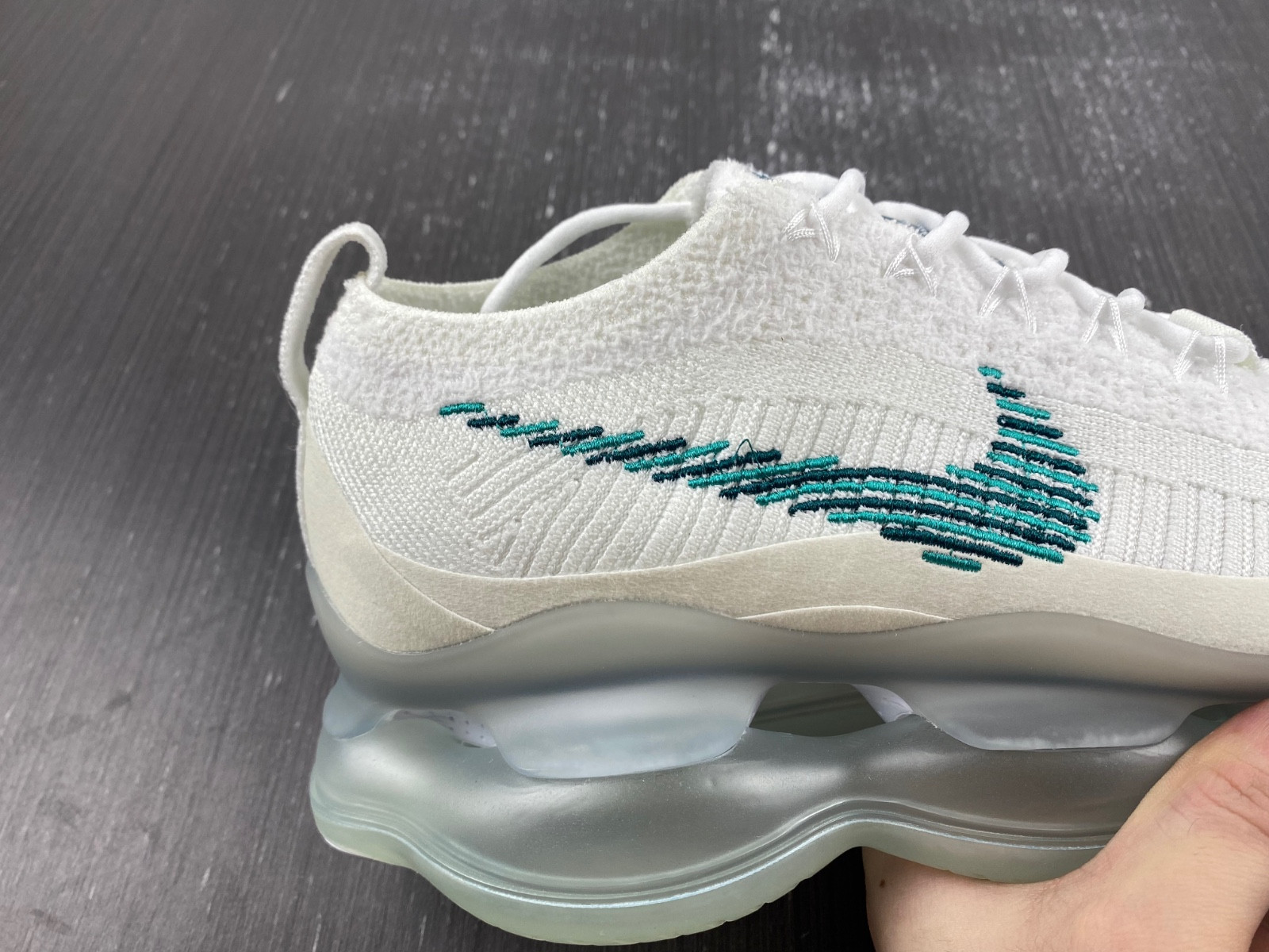 nike air max scorpion flyknit dj4701 100