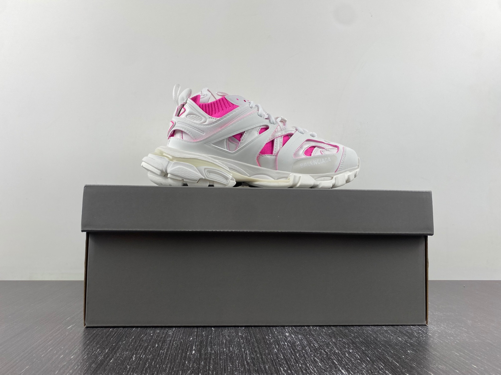 Ba*len*cia*ga track sneaker