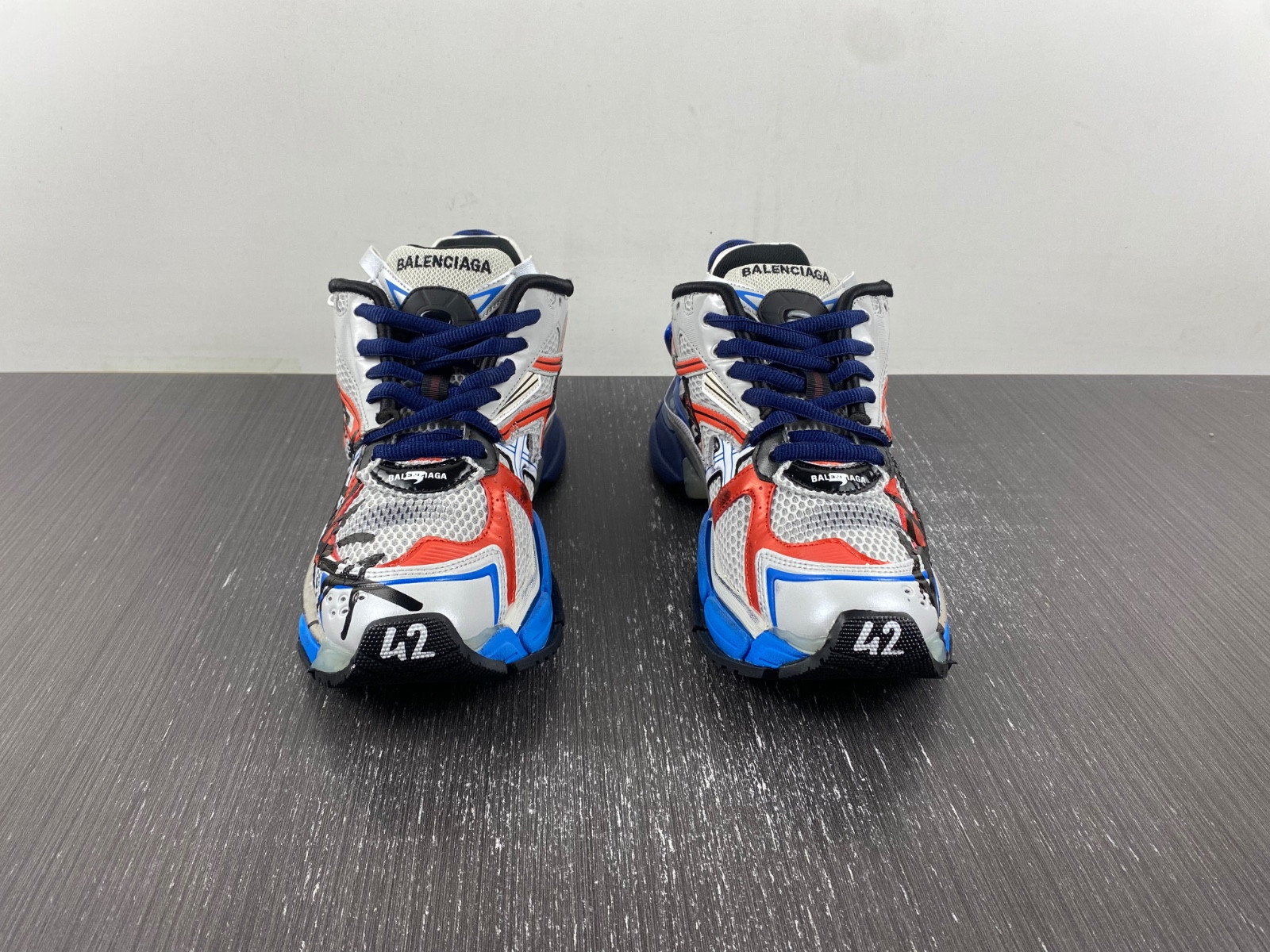 Ba*len*cia*ga runner sneaker