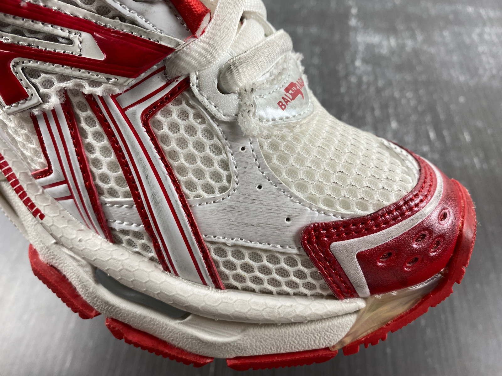 Ba*len*cia*ga runner sneaker