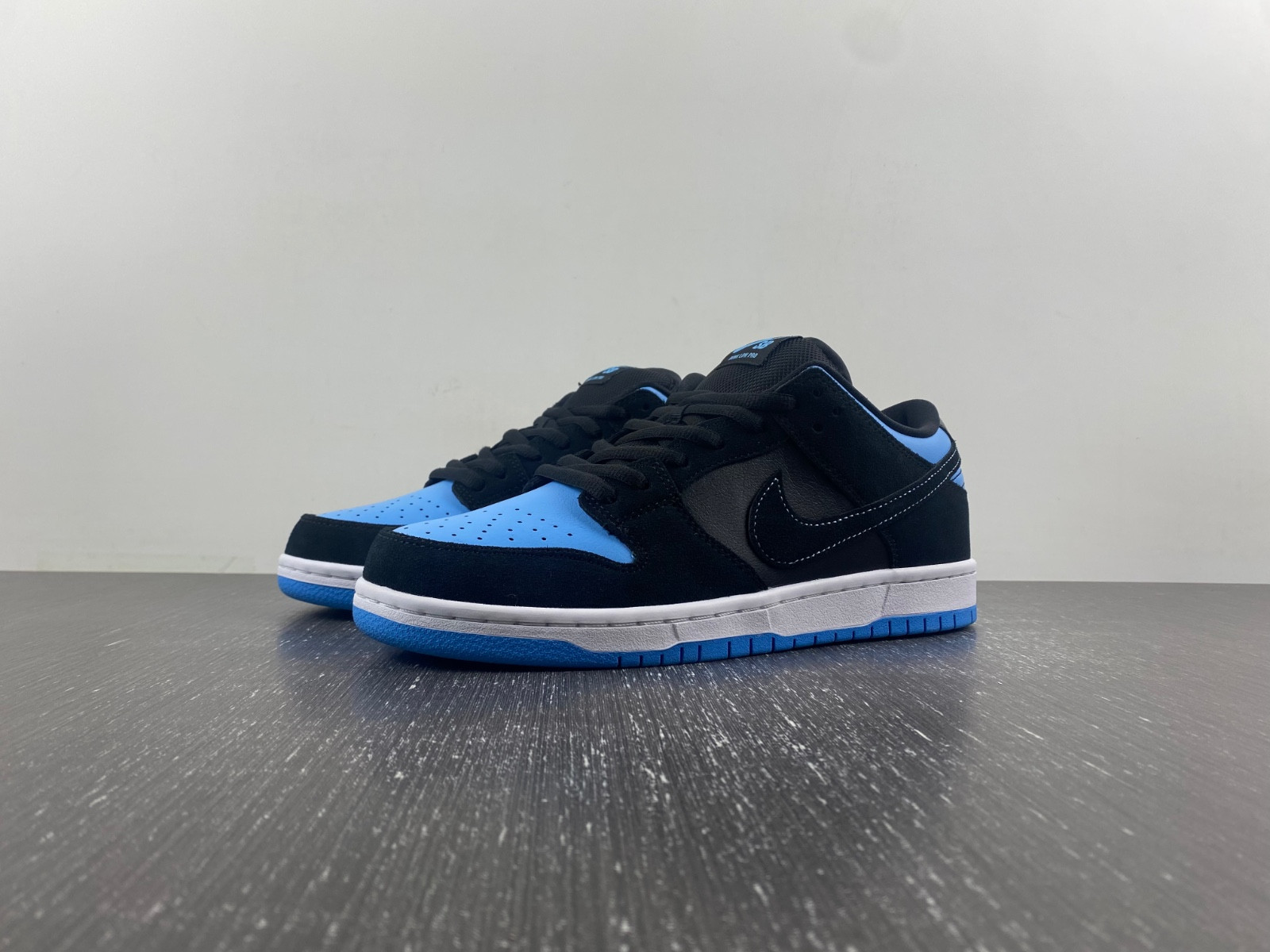 nike sb skateboard dunk low pro black 304292-048