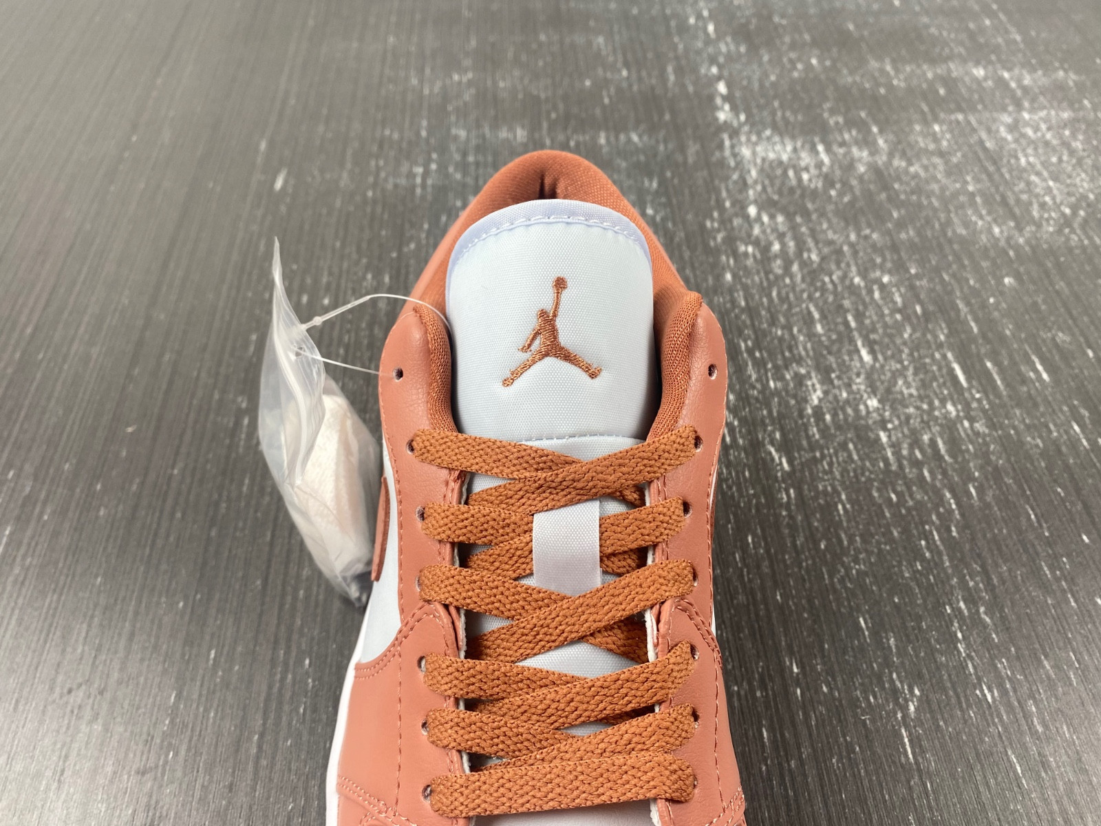 jordan 1 low sky j orange - dc0774-080