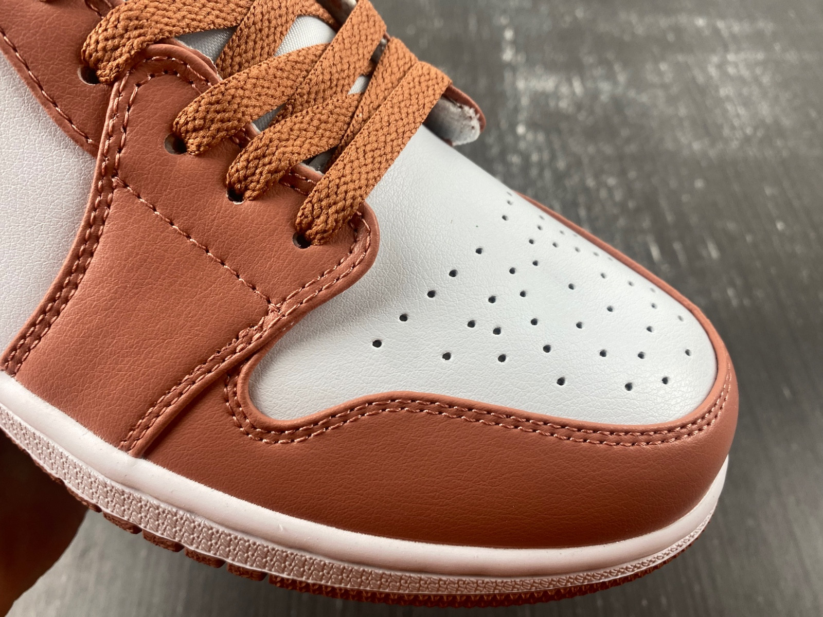 jordan 1 low sky j orange - dc0774-080