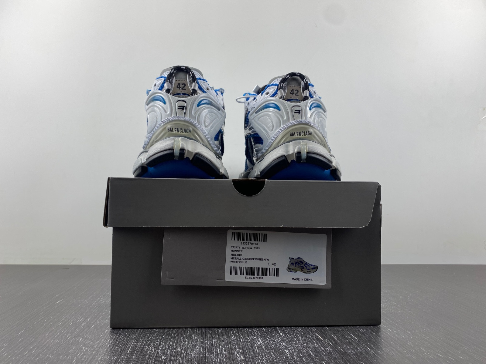 Ba*len*cia*ga runner sneaker