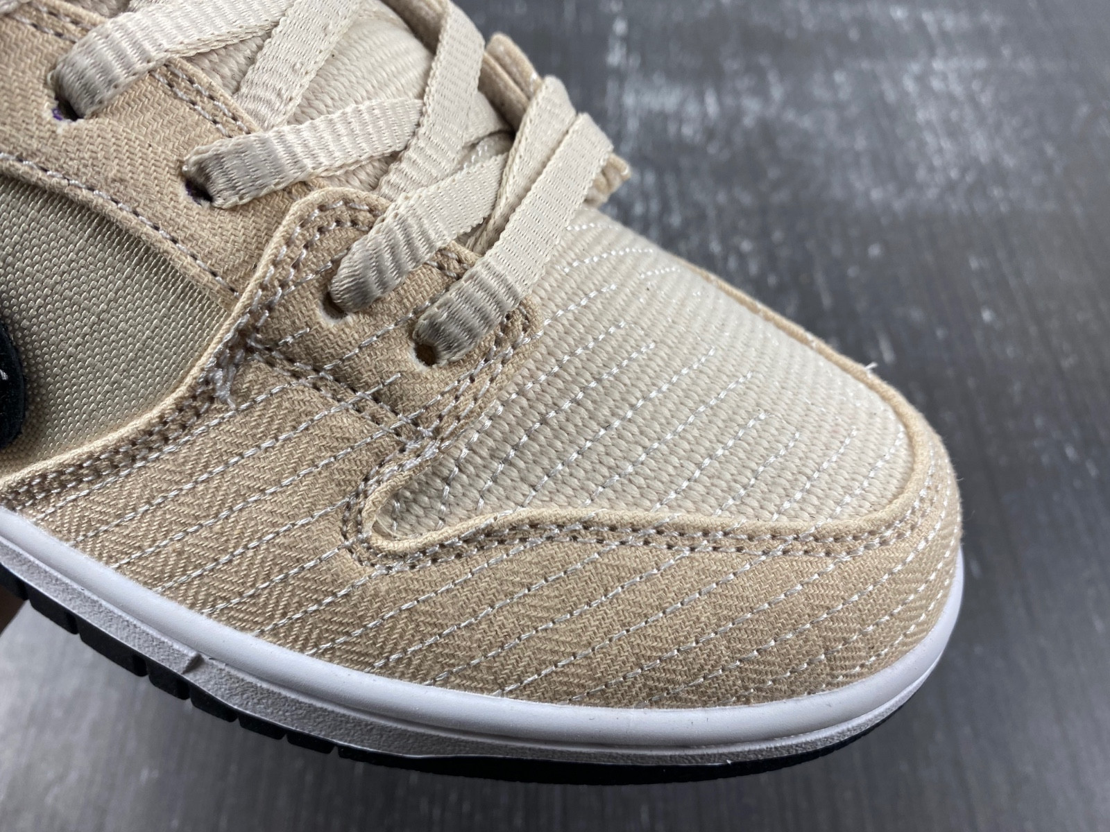 albino & preto x nike dunk sb low fd2627-200