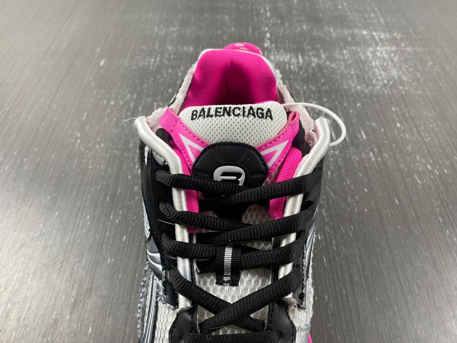 Ba*len*cia*ga 7.0 runner sneaker