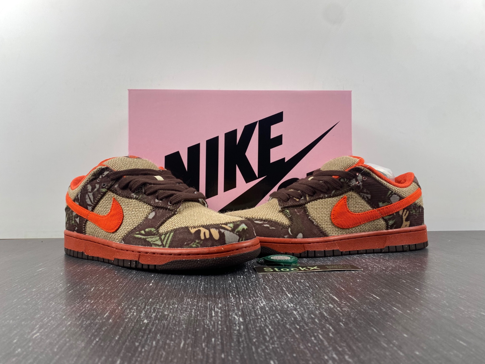 nike sb dunk low hunter reese forbes 304292-281