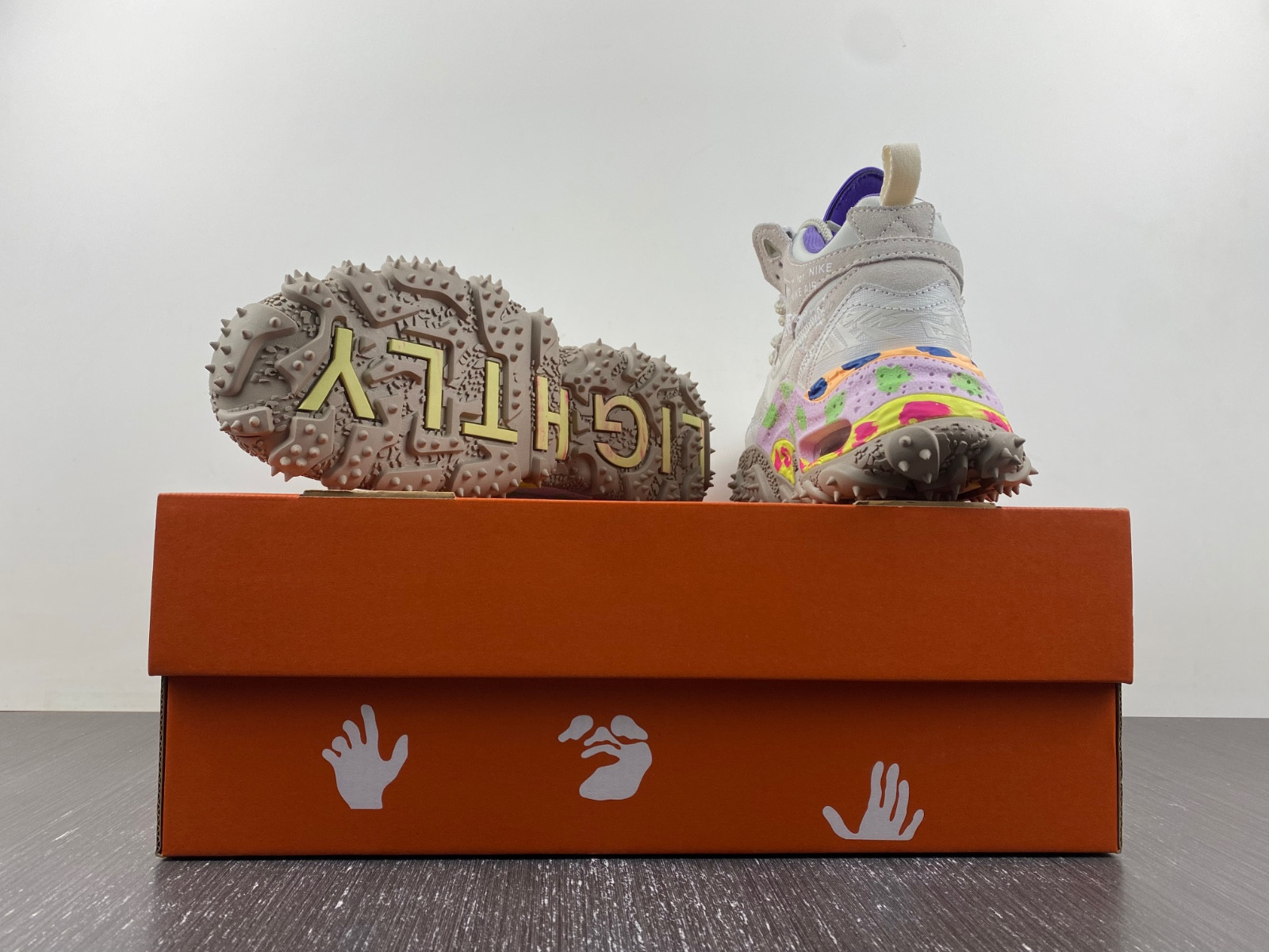 nike off white x air terra forma 