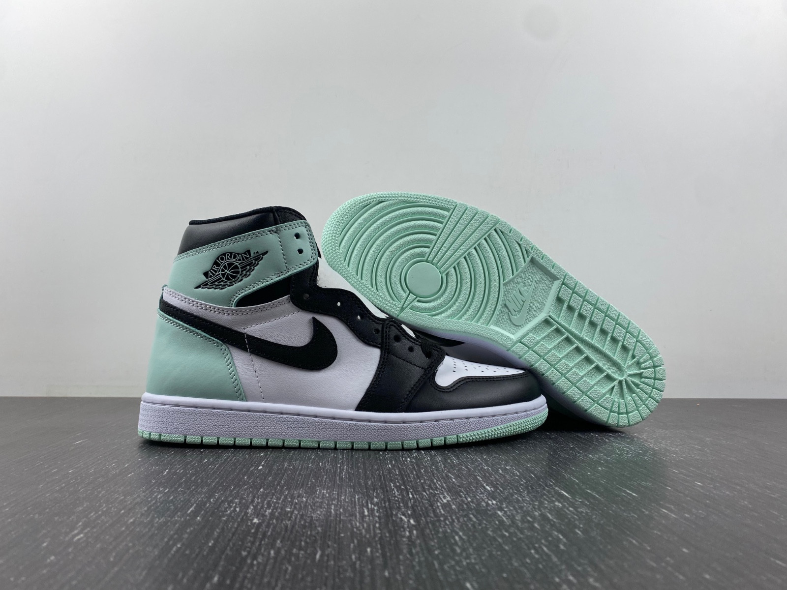 air jordan 1 retro high igloo 861428-100