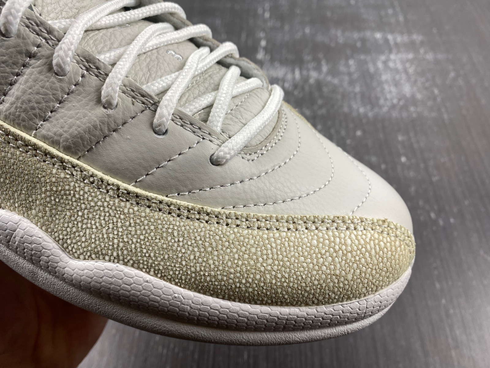 jordan 12 retro ovo white - 873864-102