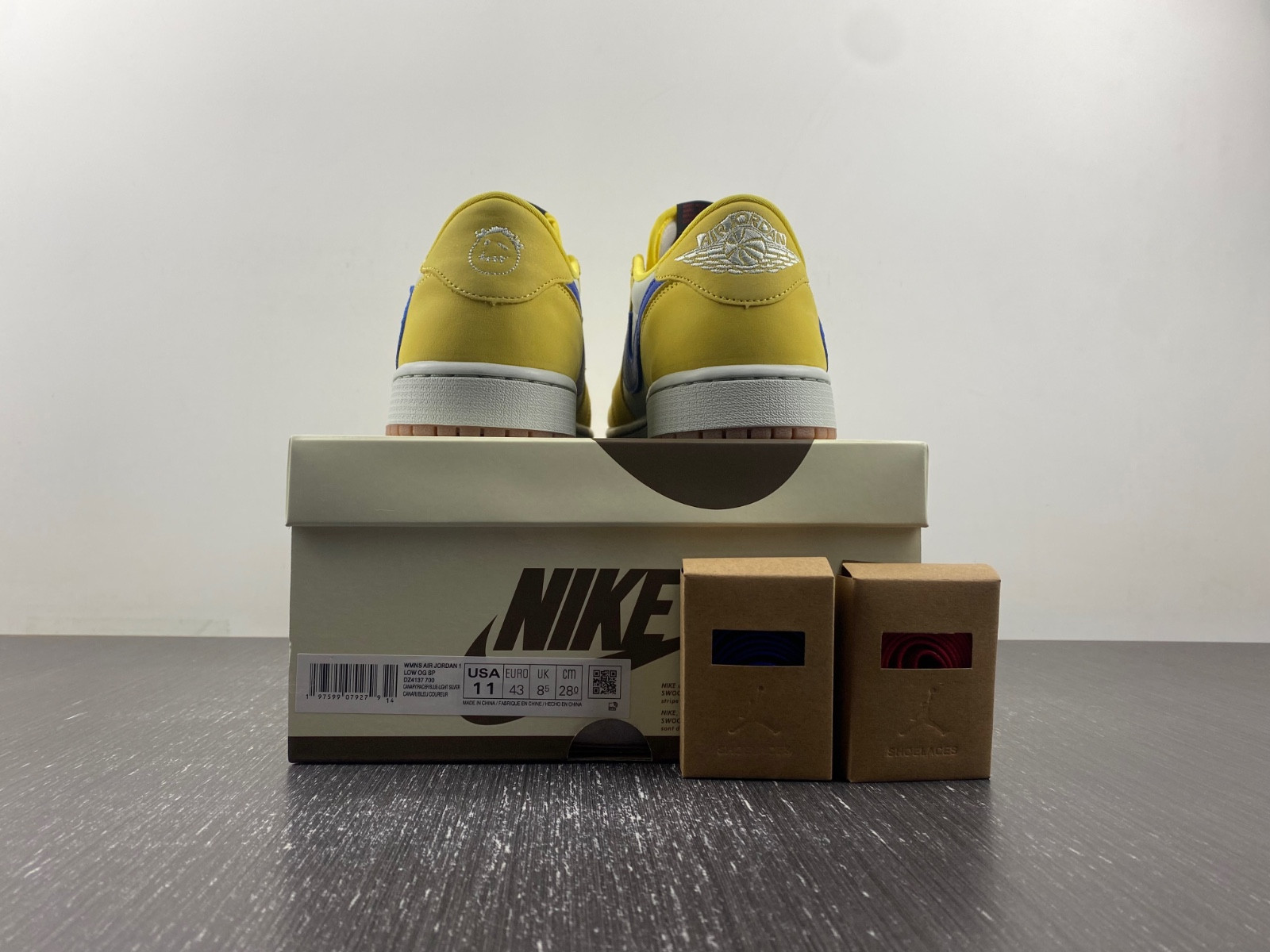travis scott air jordan 1 low og canary dz4137-700