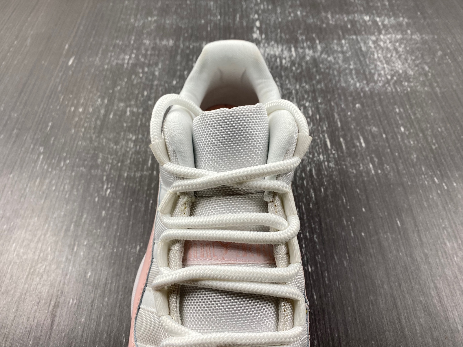 air jordan 11 low legend pink ah7860-160
