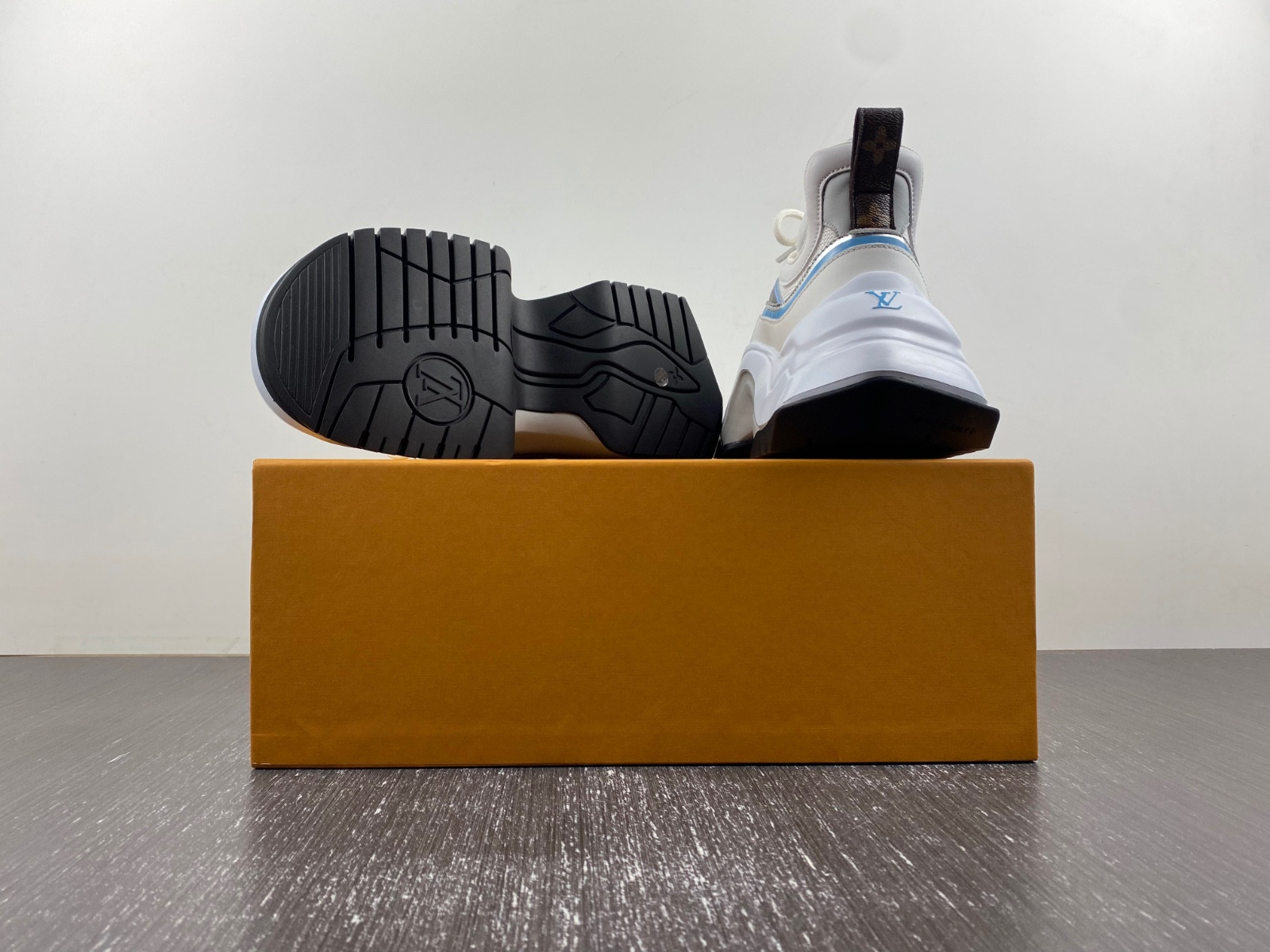 lwe archlight sneakers