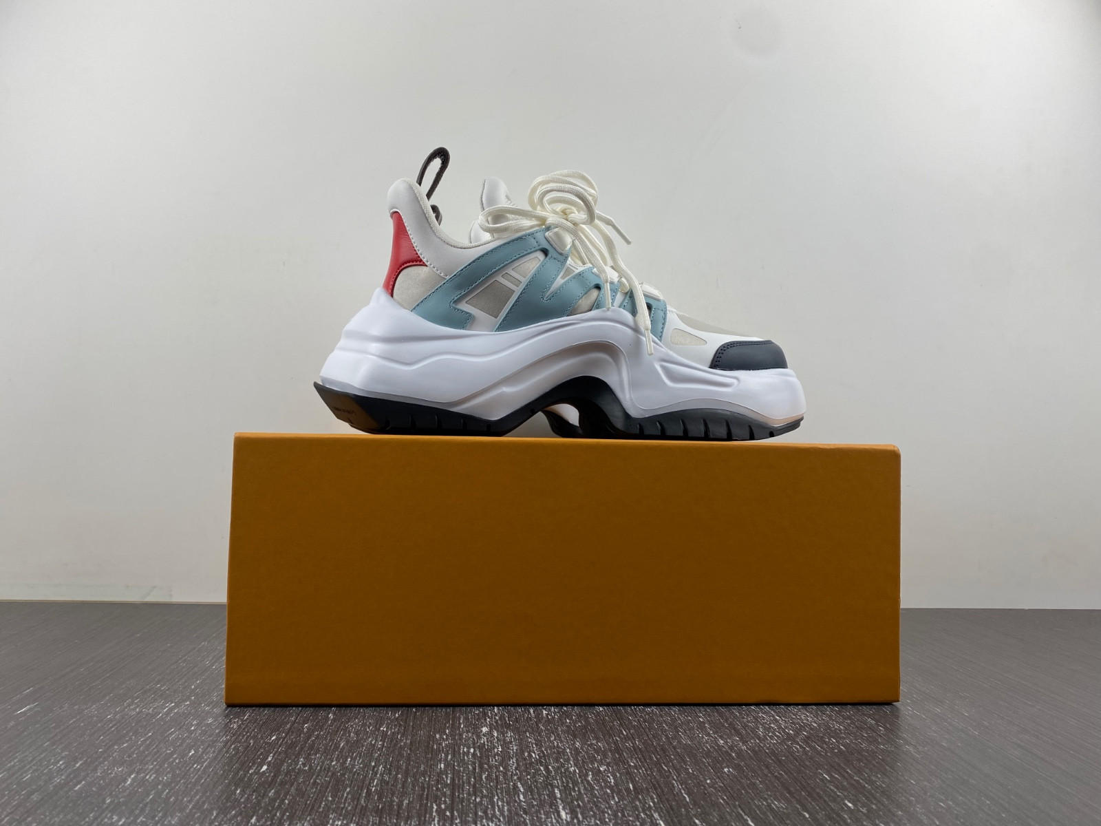 lwe archlight sneakers