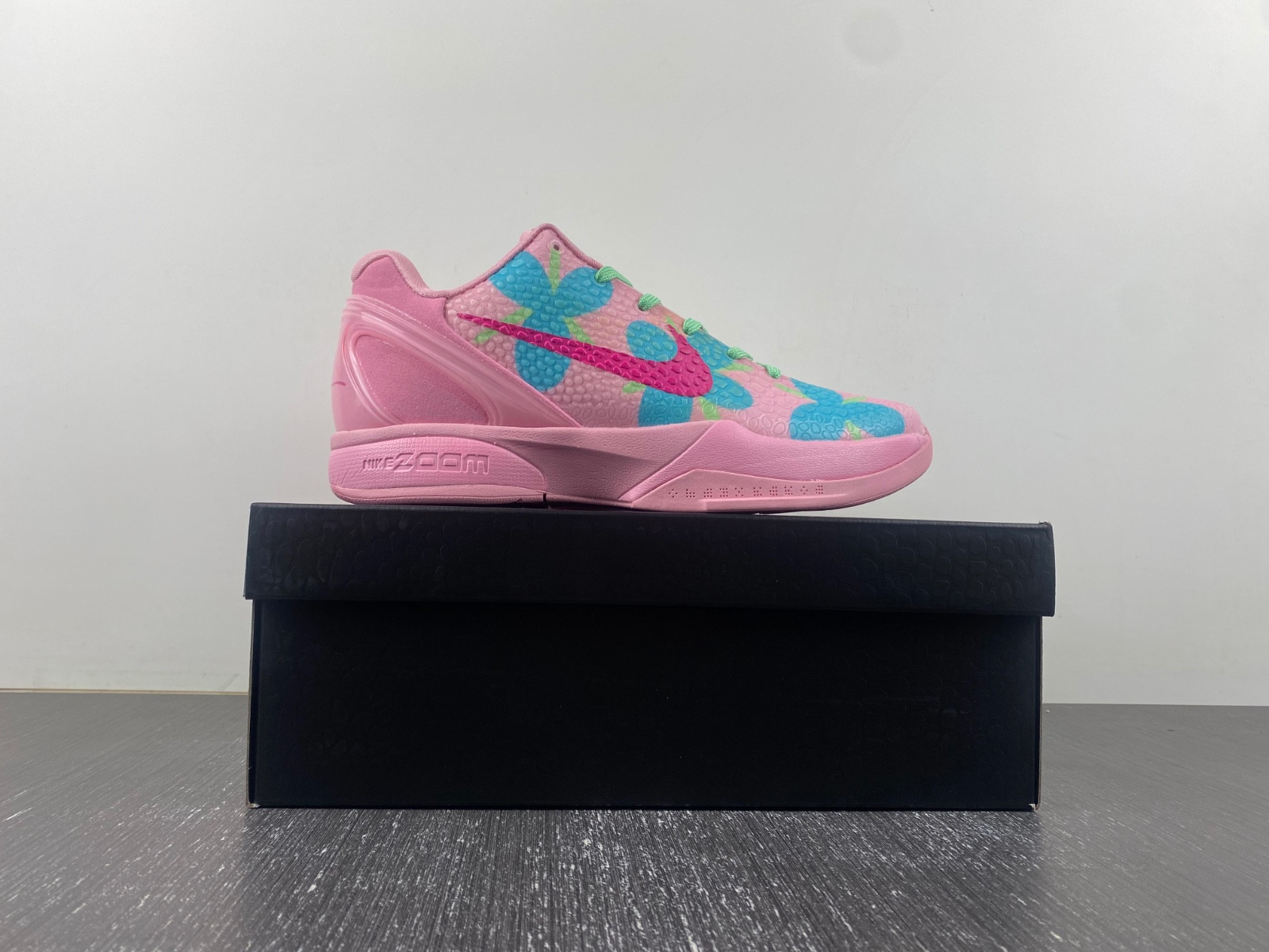 nike kobe zoom zk6 cm2190-621