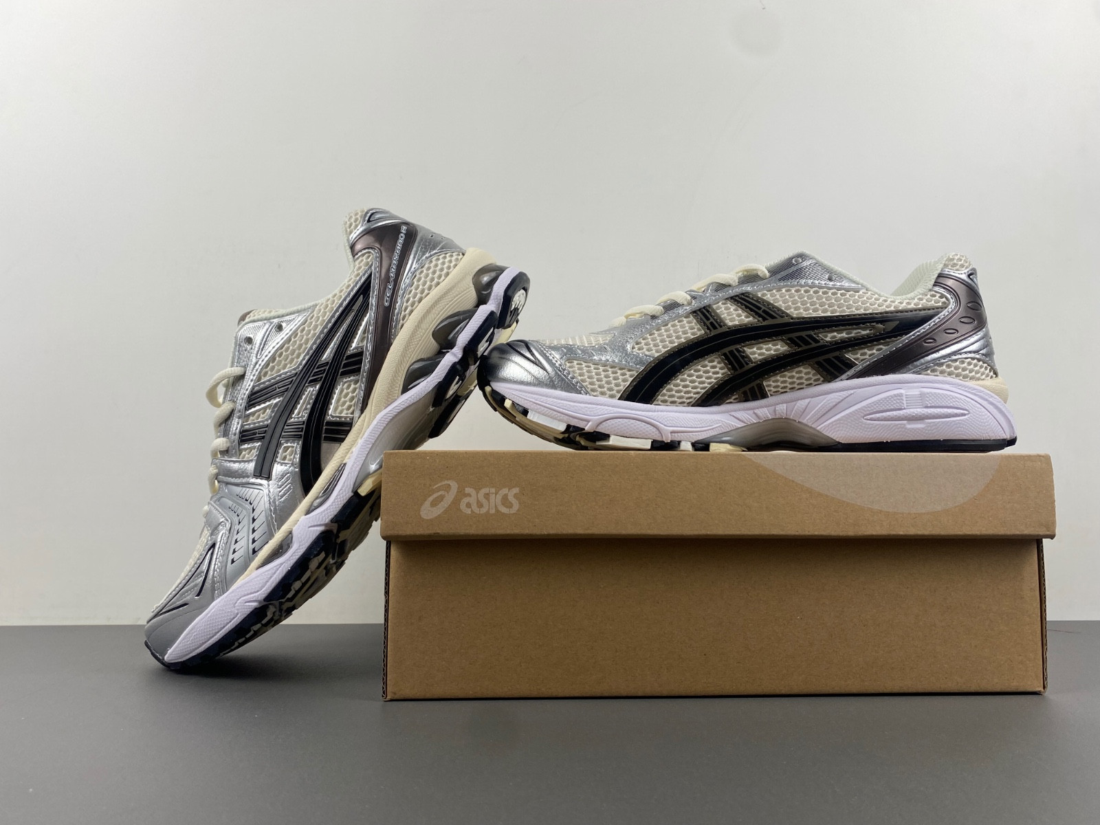 As*ic*s gel-kayano 14 cream black metallic plum men