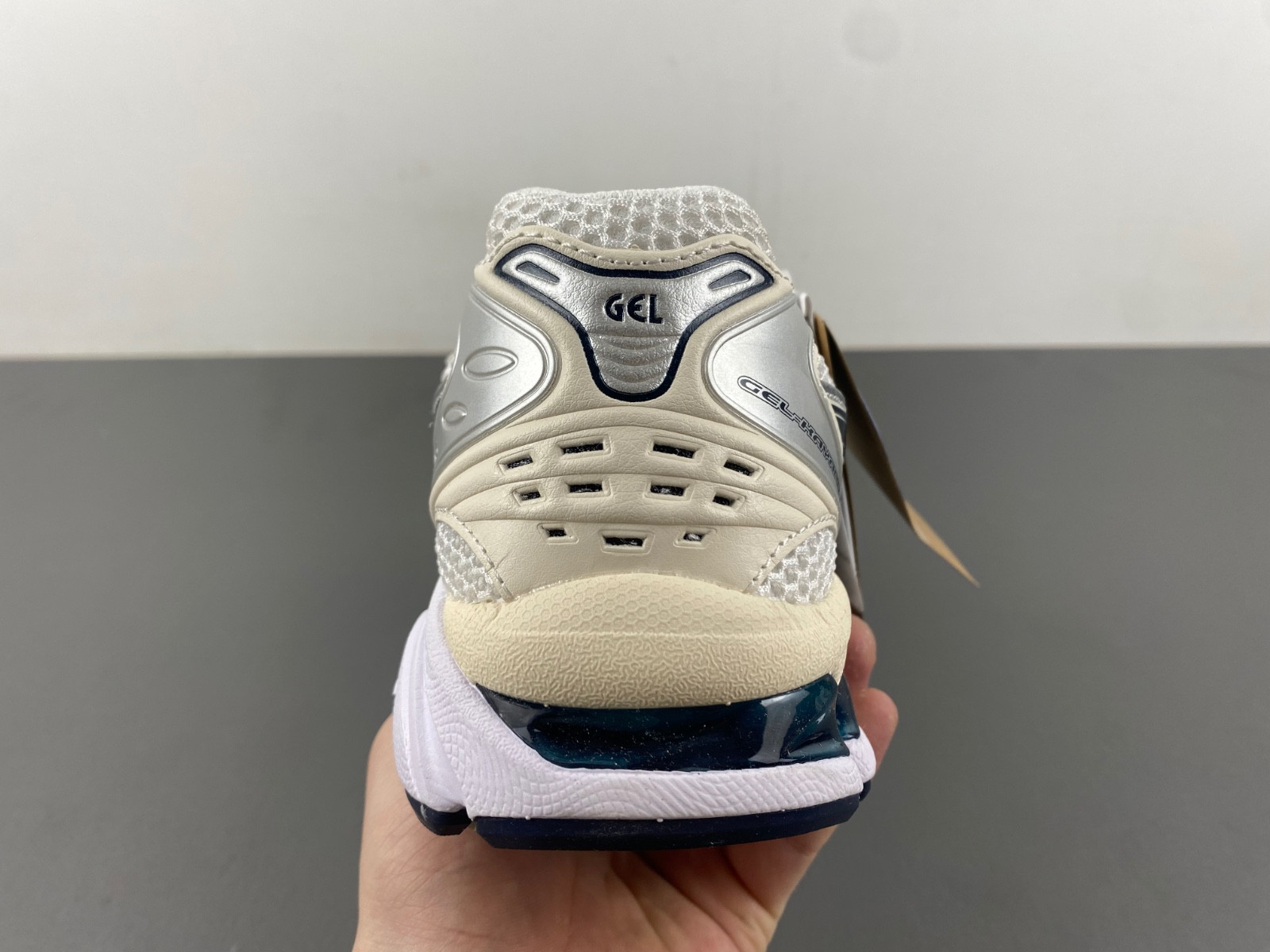 As*ic*s gel-kayano 14 white midnight (women