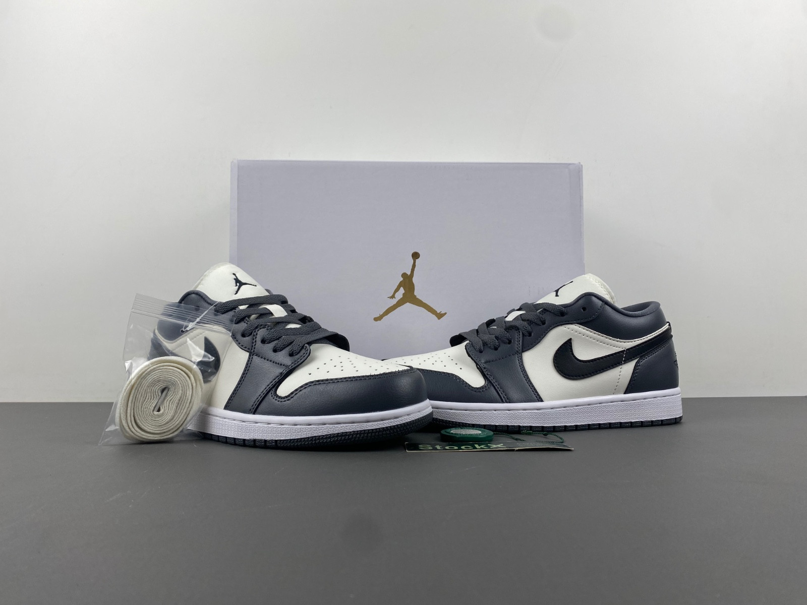 jordan 1 low dark grey (women