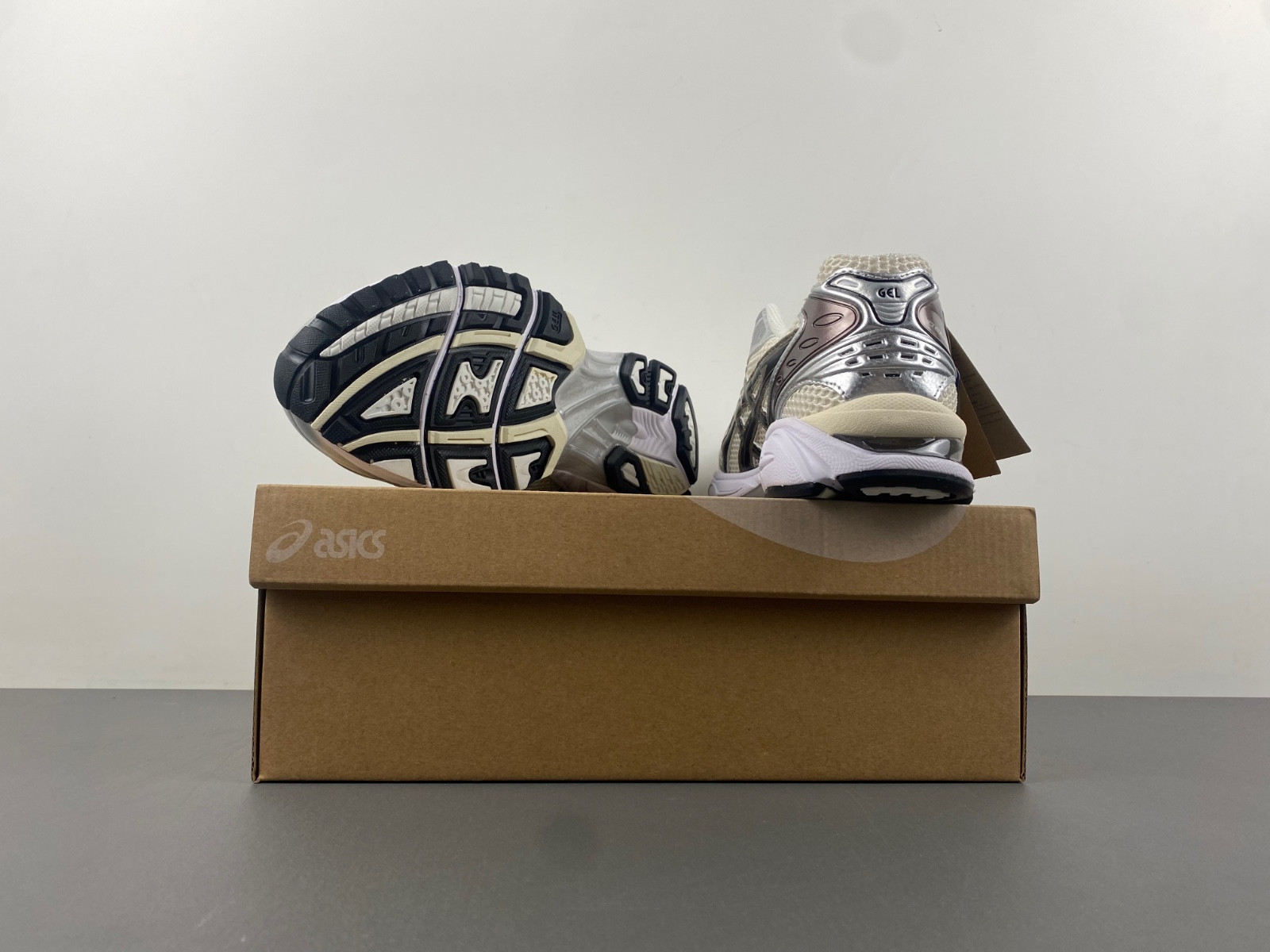 As*ic*s gel-kayano 14 cream black metallic plum 1201a019‑108