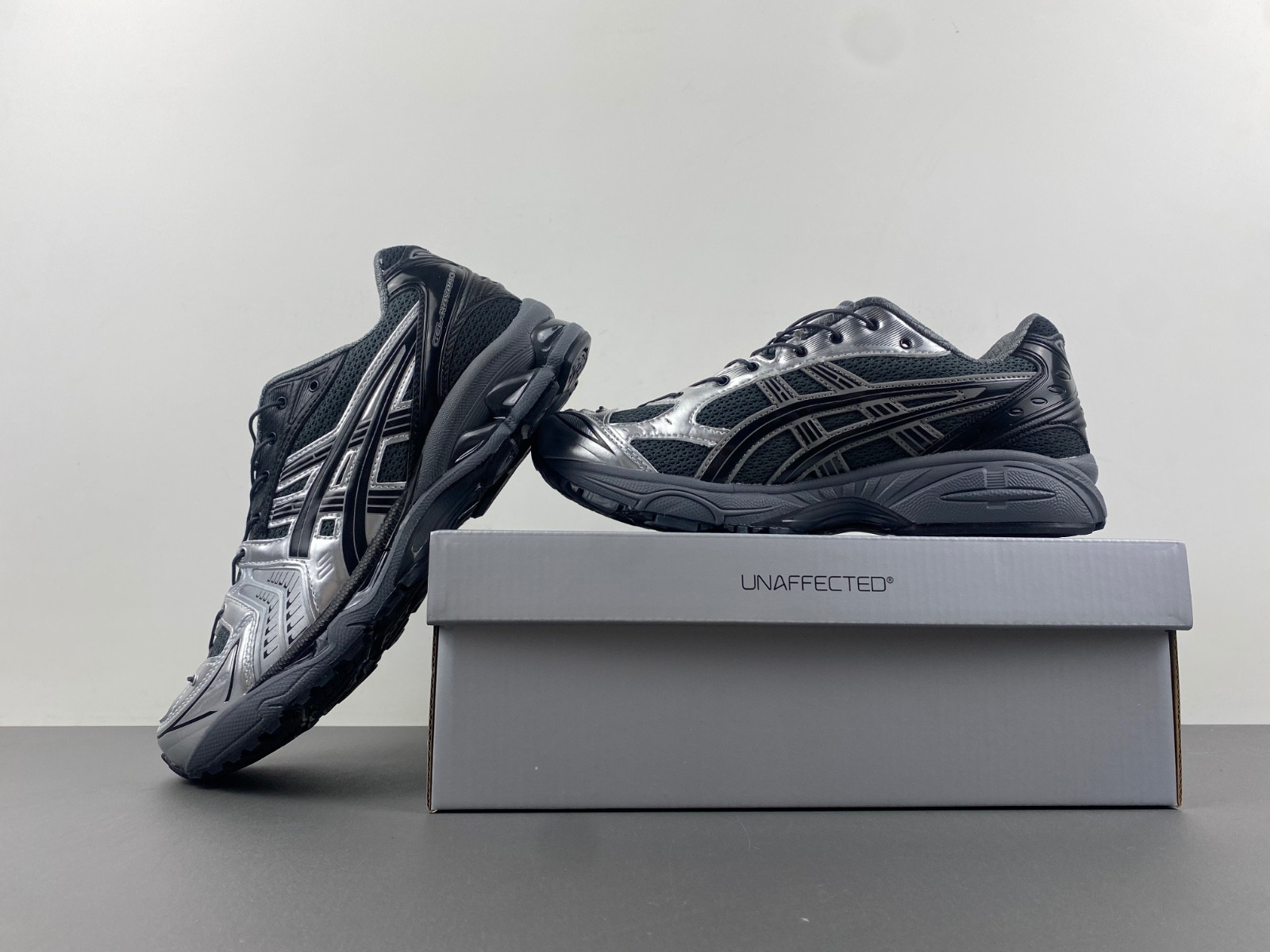 As*ic*s unaffectd x k14 gel-kayano black/grey 1201a922‑020