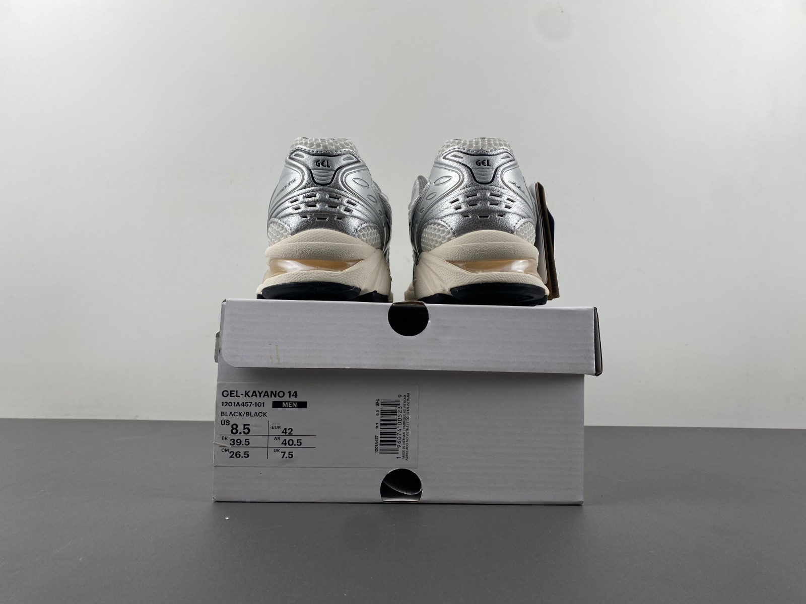 As*ic*s gel-kayano 14 jjjjound silver black 1201a457 101