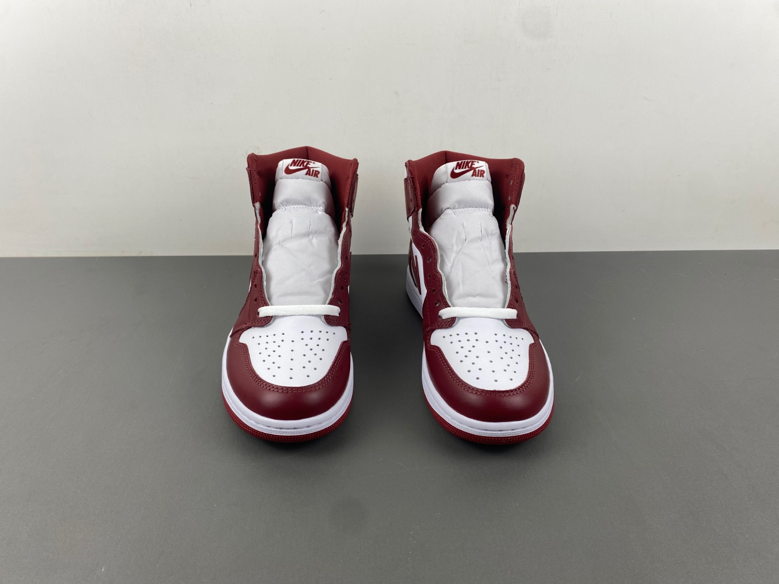 air jordan 1 high og team red dz5485-160