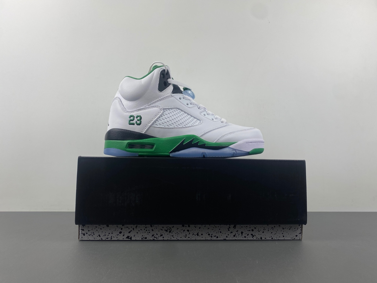 air jordan 5 wmns "lucky green" dd9336-103