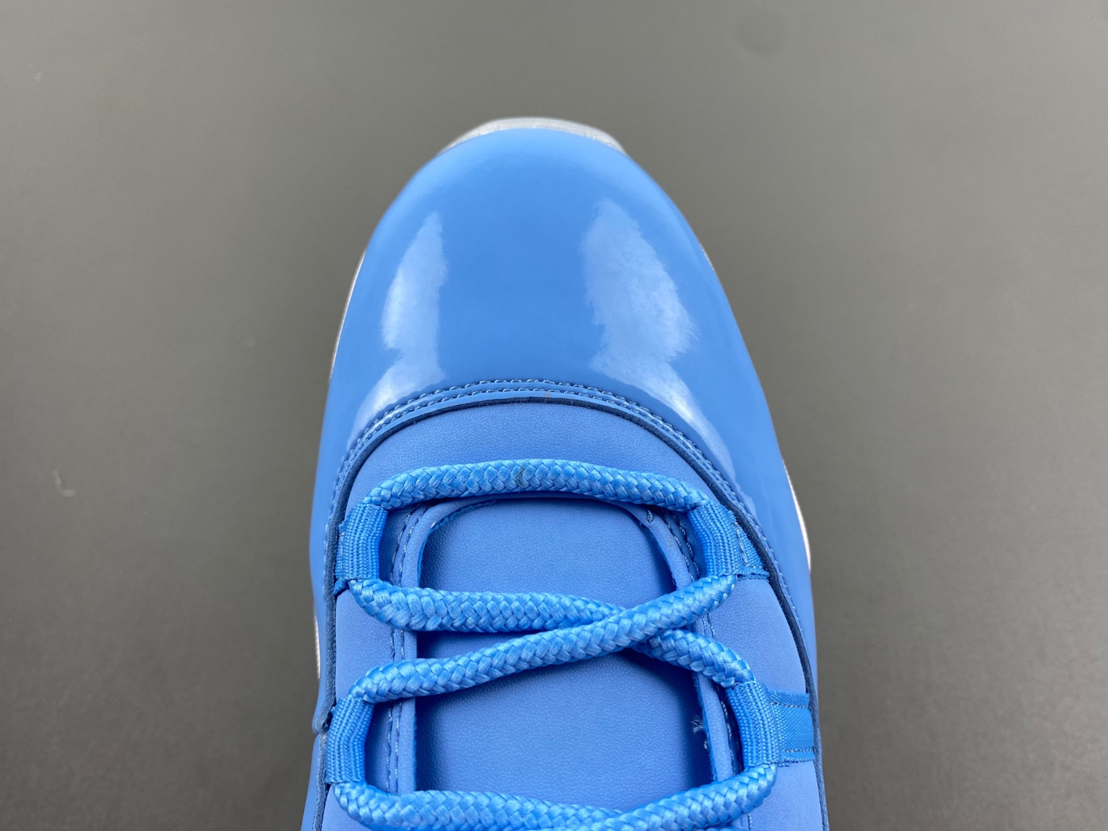 jordan ultimate gift of flight (11/29) - 717602-900