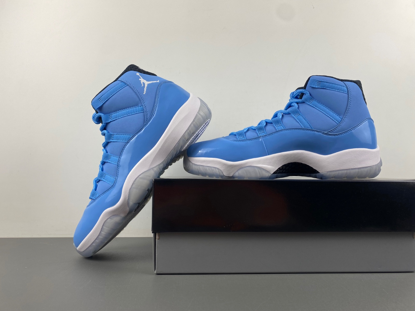 jordan ultimate gift of flight (11/29) - 717602-900