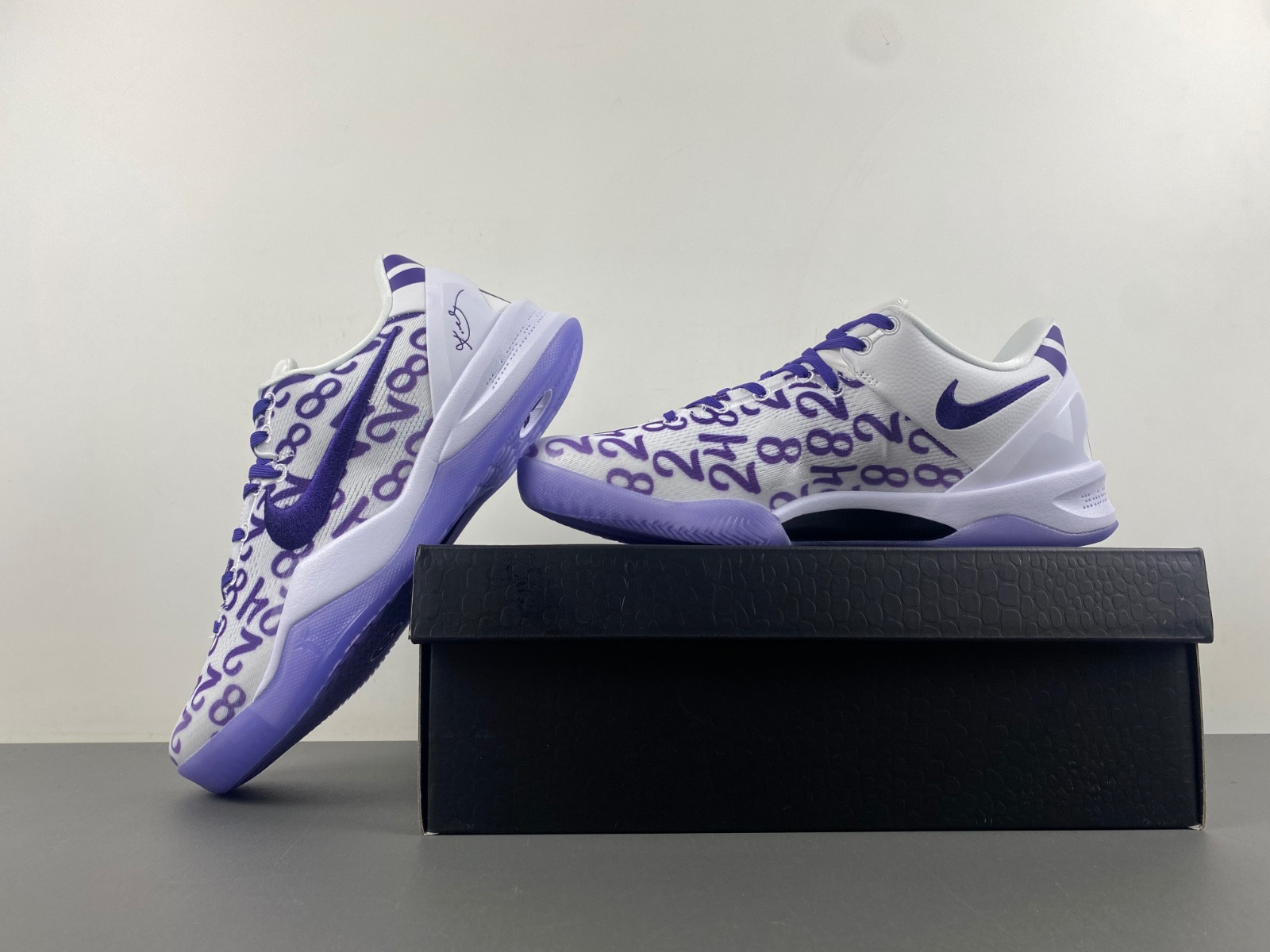 nike kobe 8 protro "white/court purple" fq3549-100