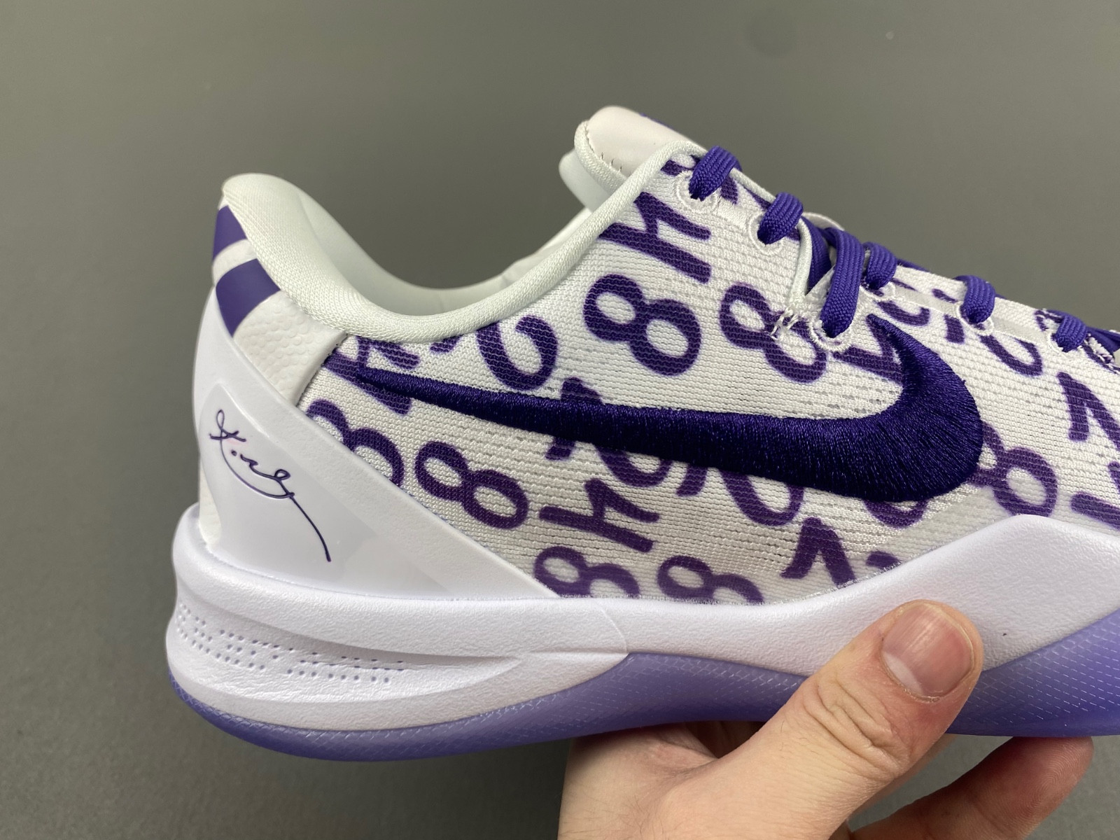 nike kobe 8 protro "white/court purple" fq3549-100