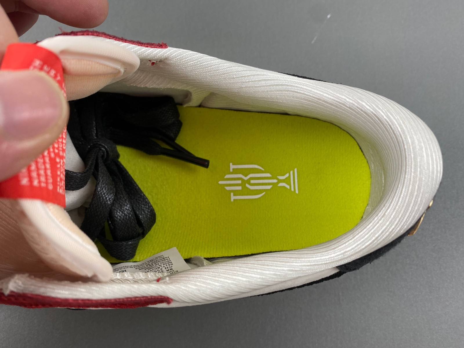 trophy room air jordan 1 low og fn0432-100