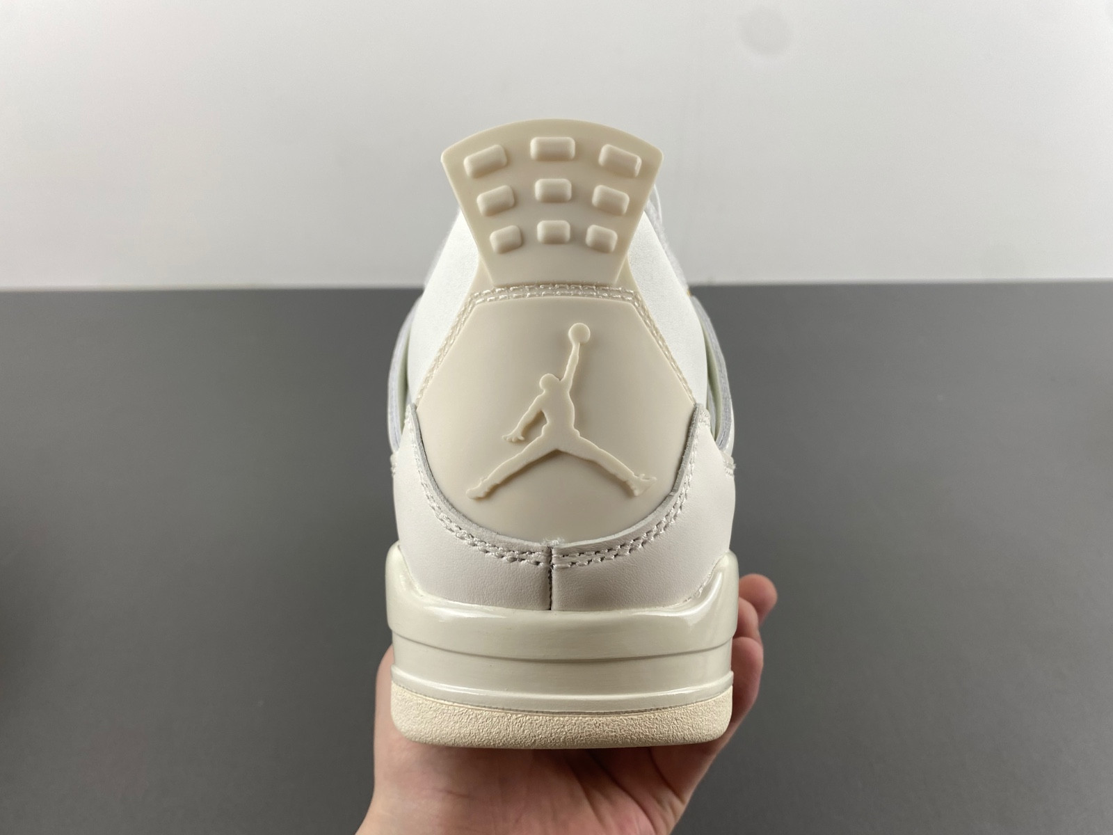 air jordan 4 sail aq9129-170