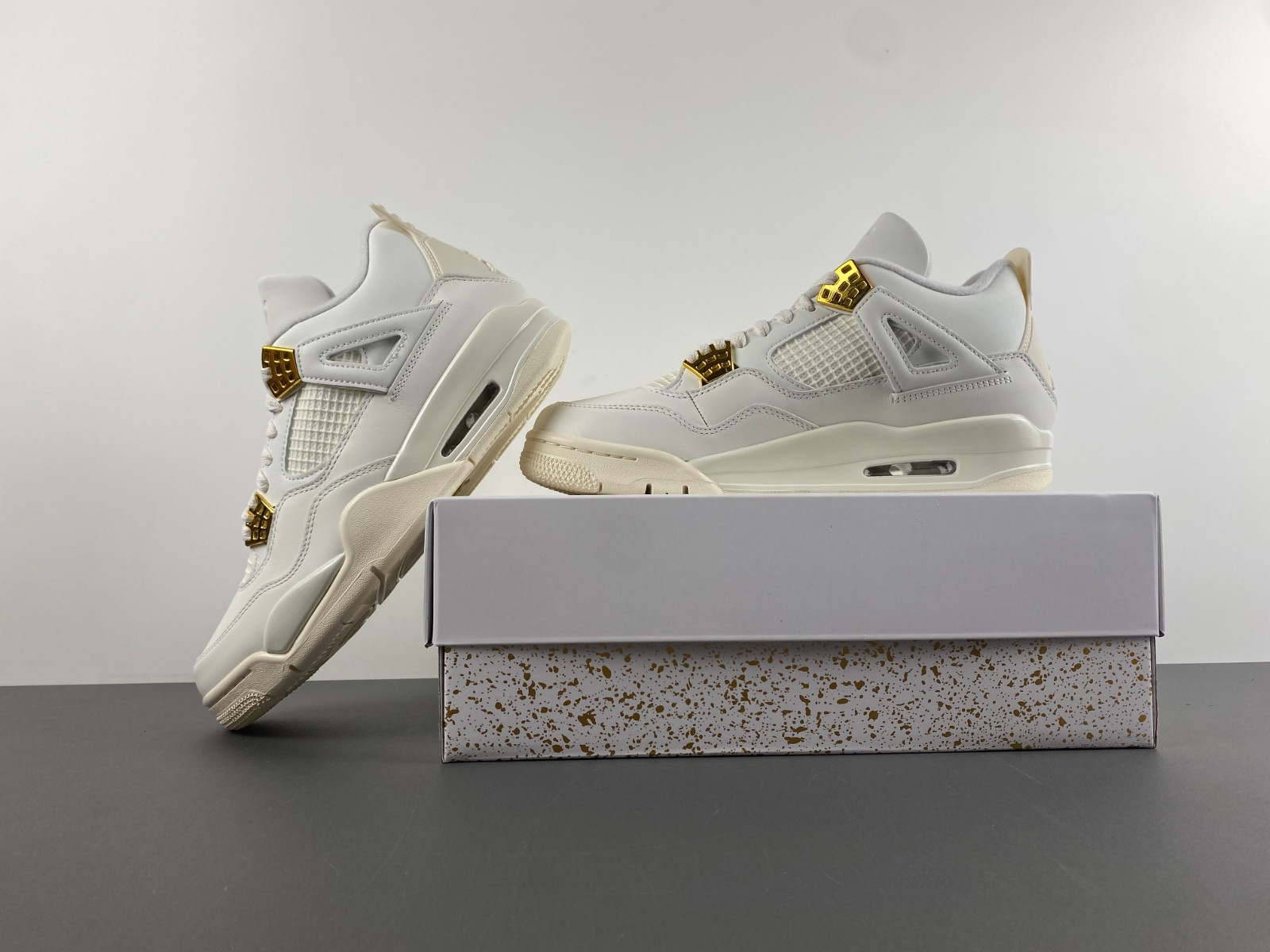 air jordan 4 sail aq9129-170
