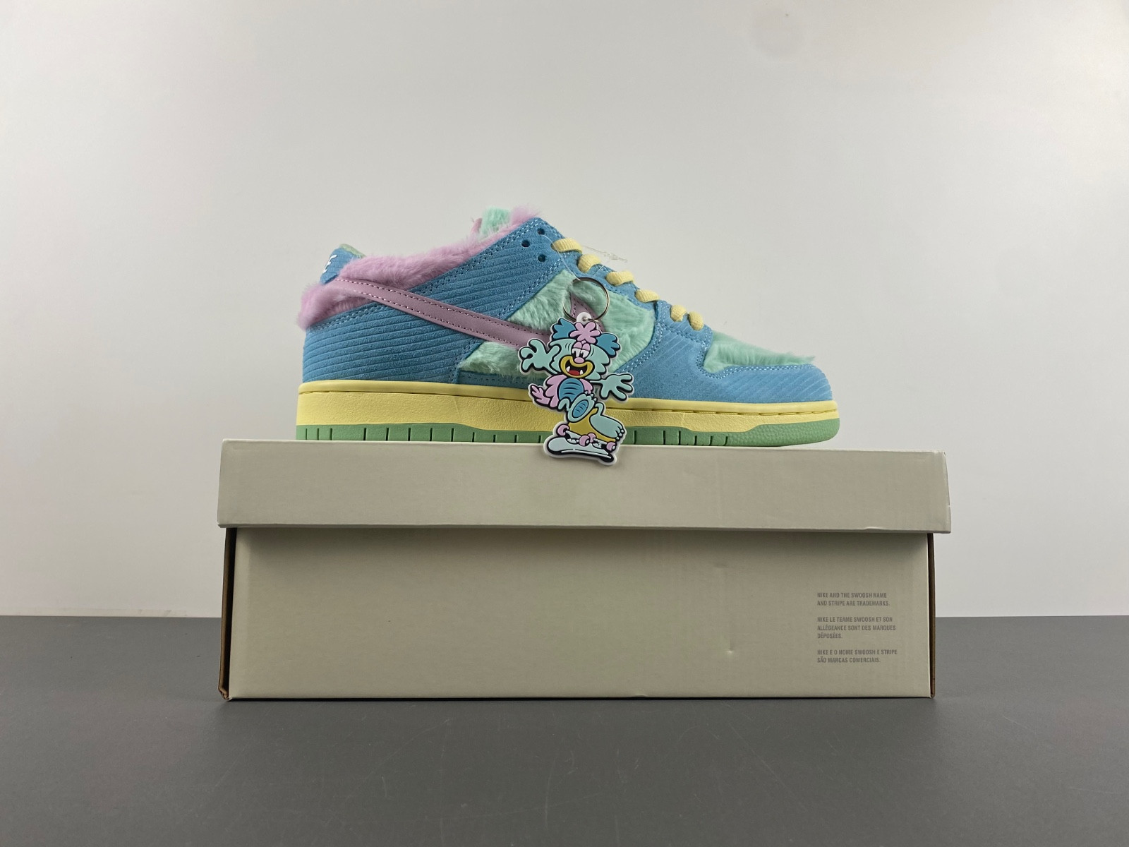 nike sb dunk low verdy 