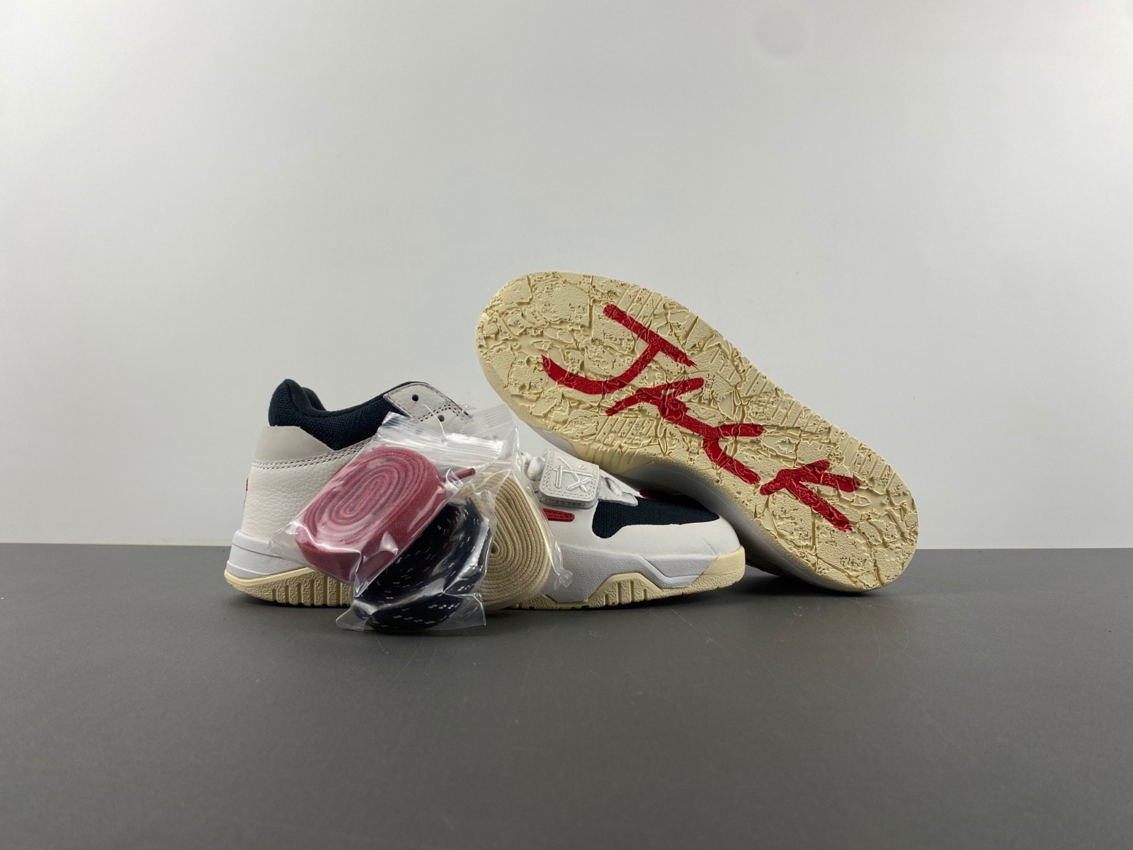 travis scott jordan jumpman jack fz8117-101