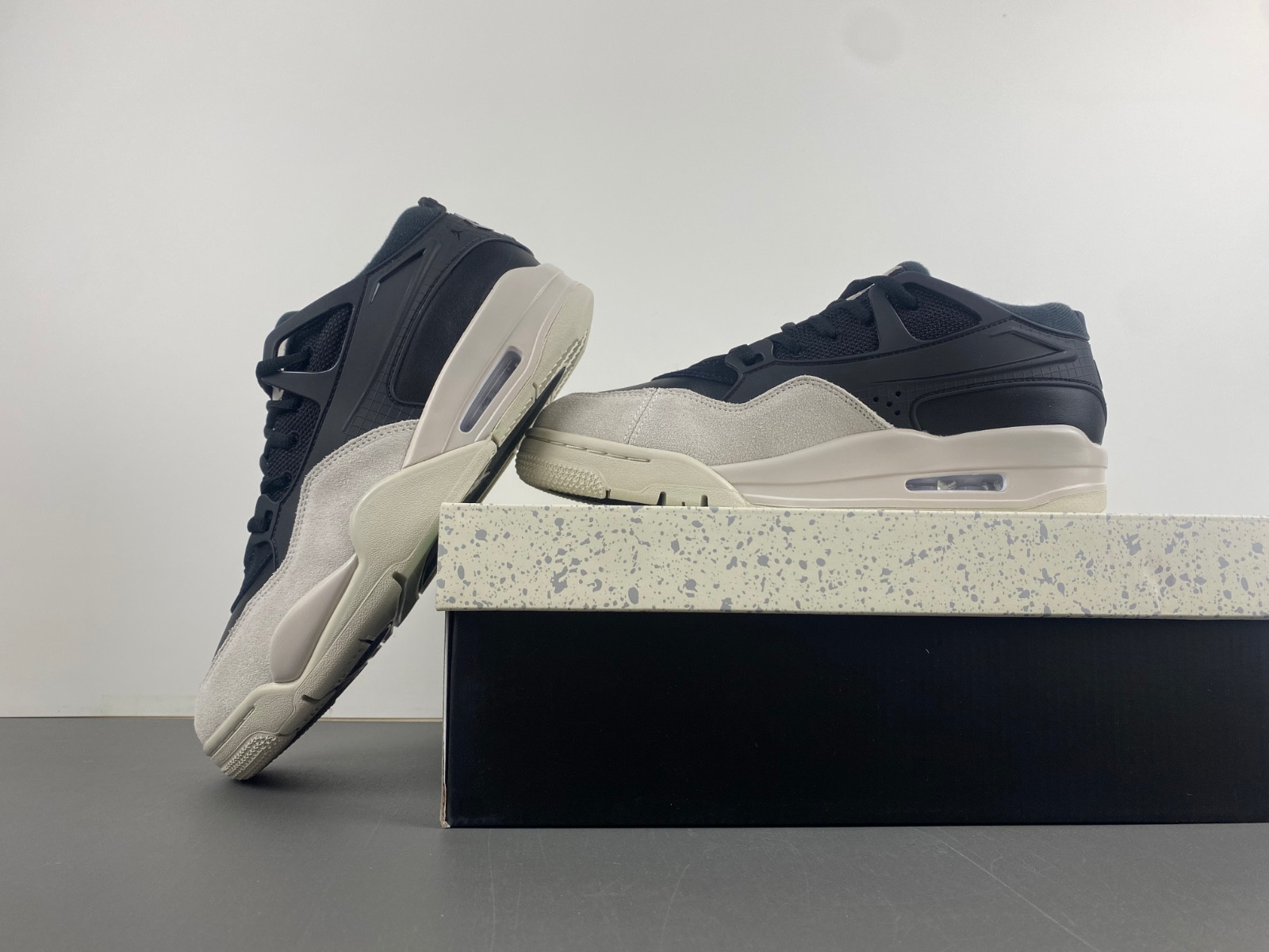 air jordan 4 rm "black/light bone" fq7939-001