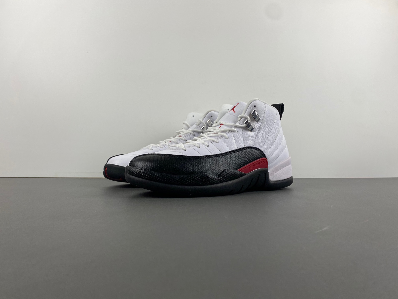 air jordan 12 red taxi ct8013-162