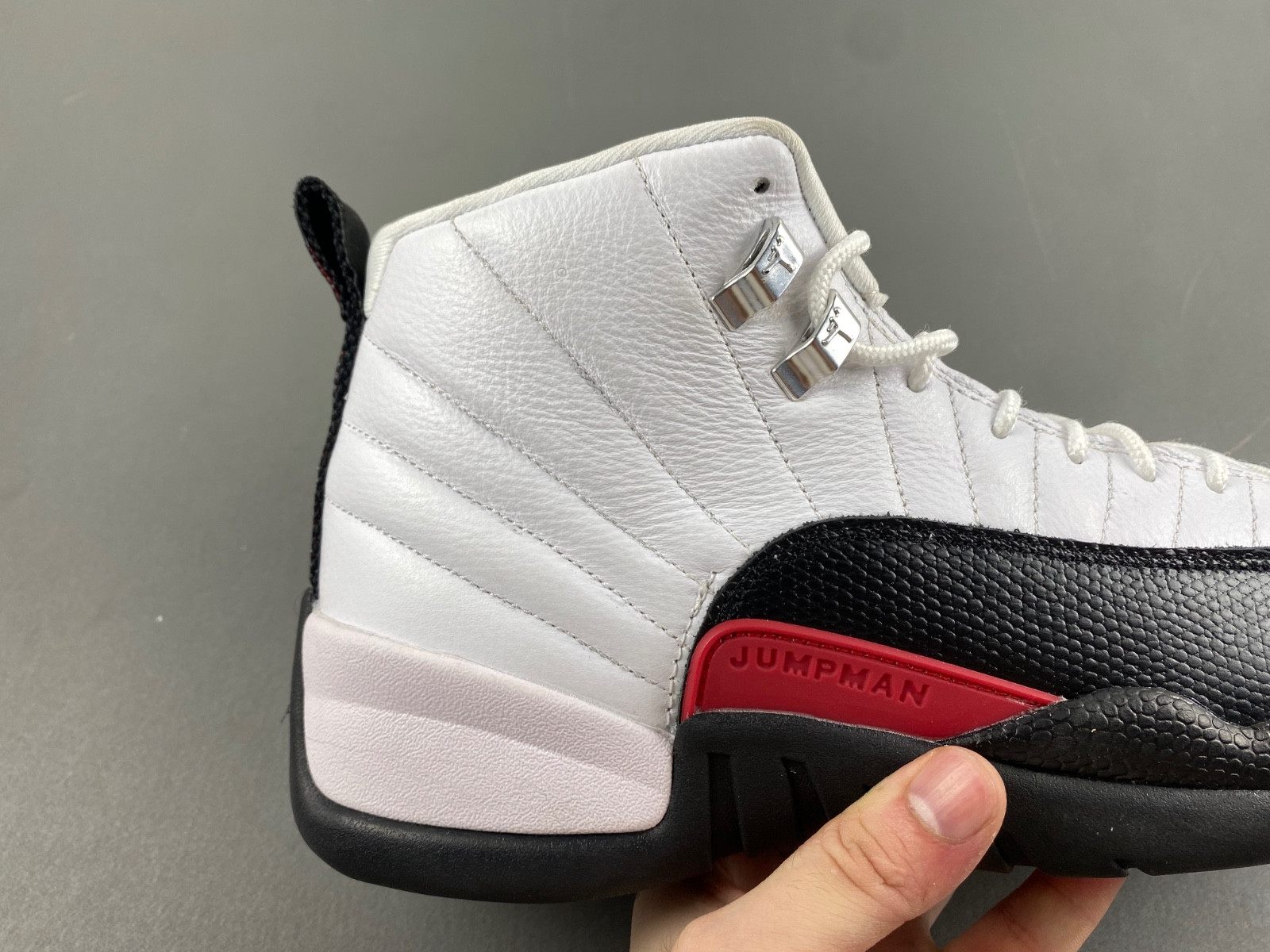 air jordan 12 red taxi ct8013-162