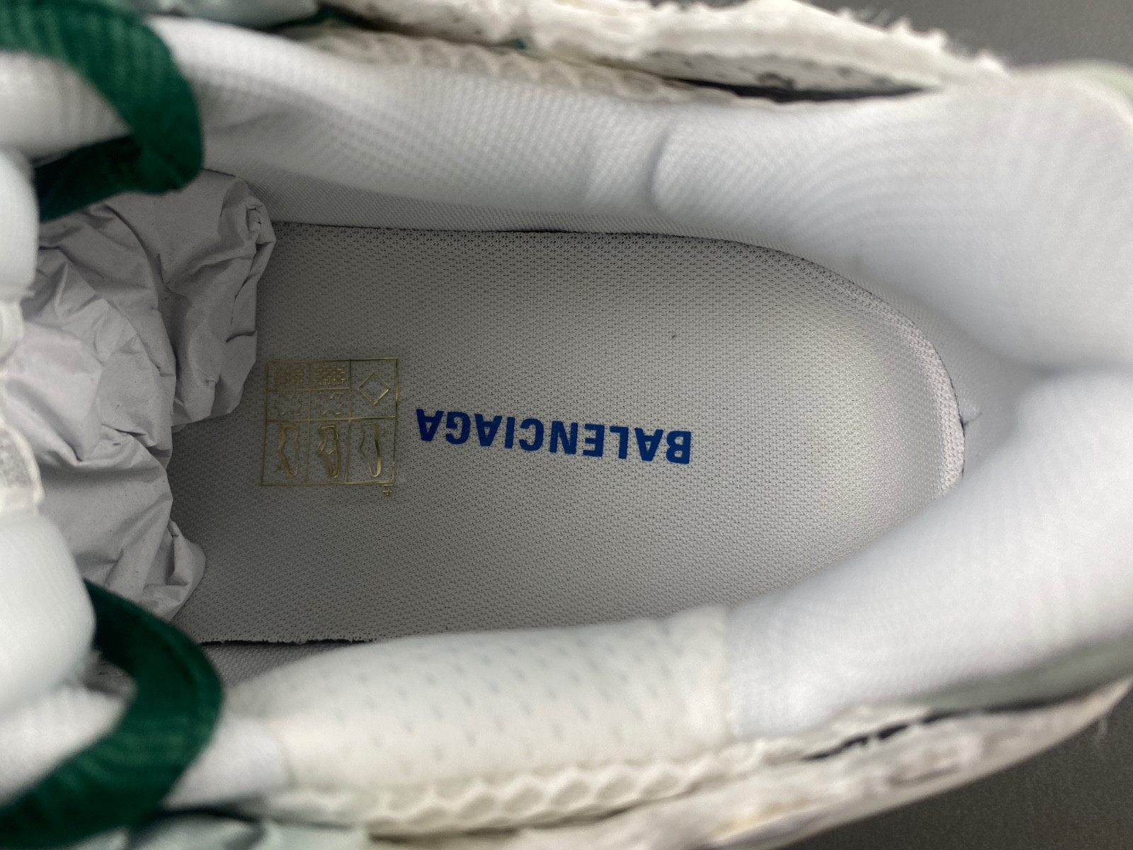 Ba*len*cia*ga runner sneaker in white/green/blue