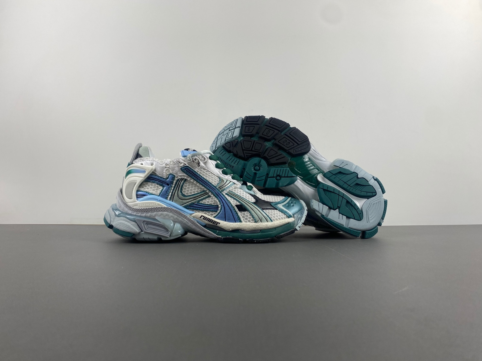Ba*len*cia*ga runner sneaker in white/green/blue