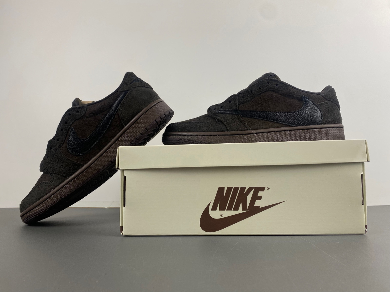 travis scott x air jordan 1 low og velvet brown dm7866-202
