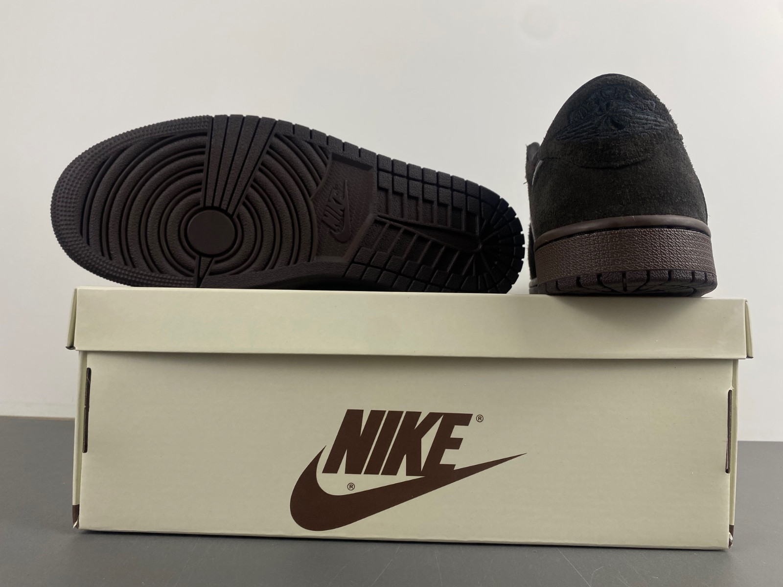 travis scott x air jordan 1 low og velvet brown dm7866-202