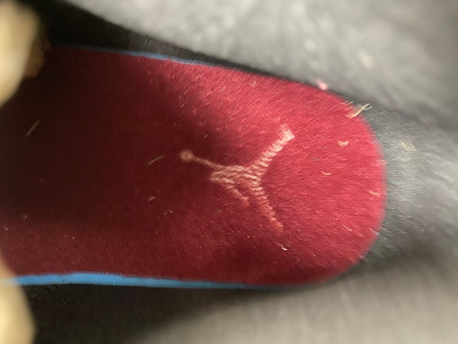 jordan 1 mid se bordeaux (women