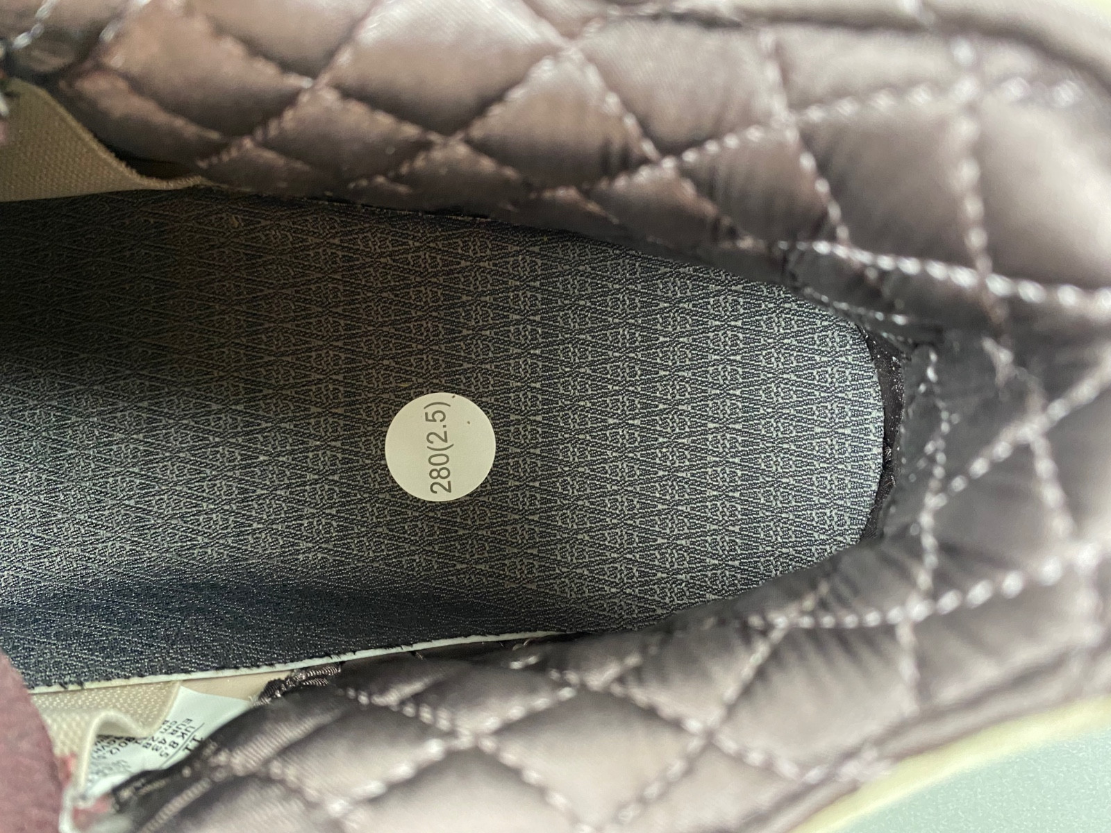 a ma maniére air jordan 4 fossil stone fz4810-200