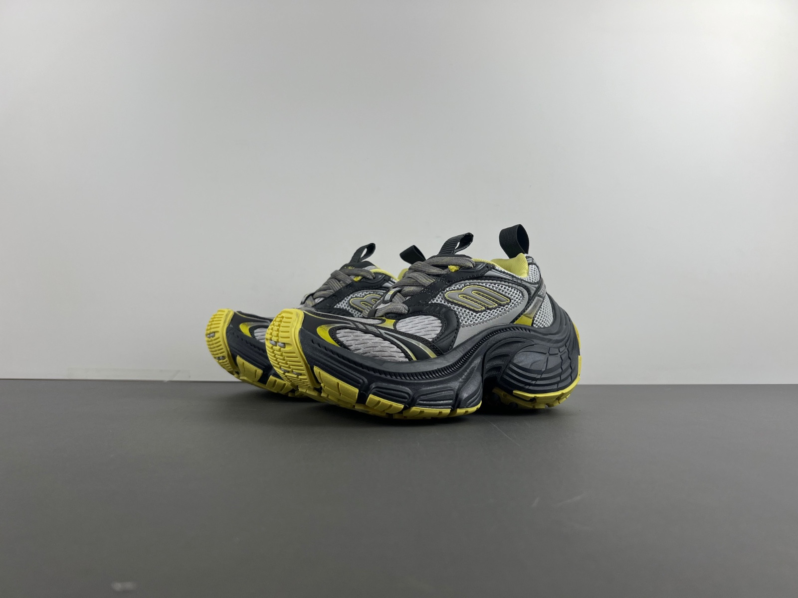 Ba*len*cia*ga 10xl sneaker in grey/yellow