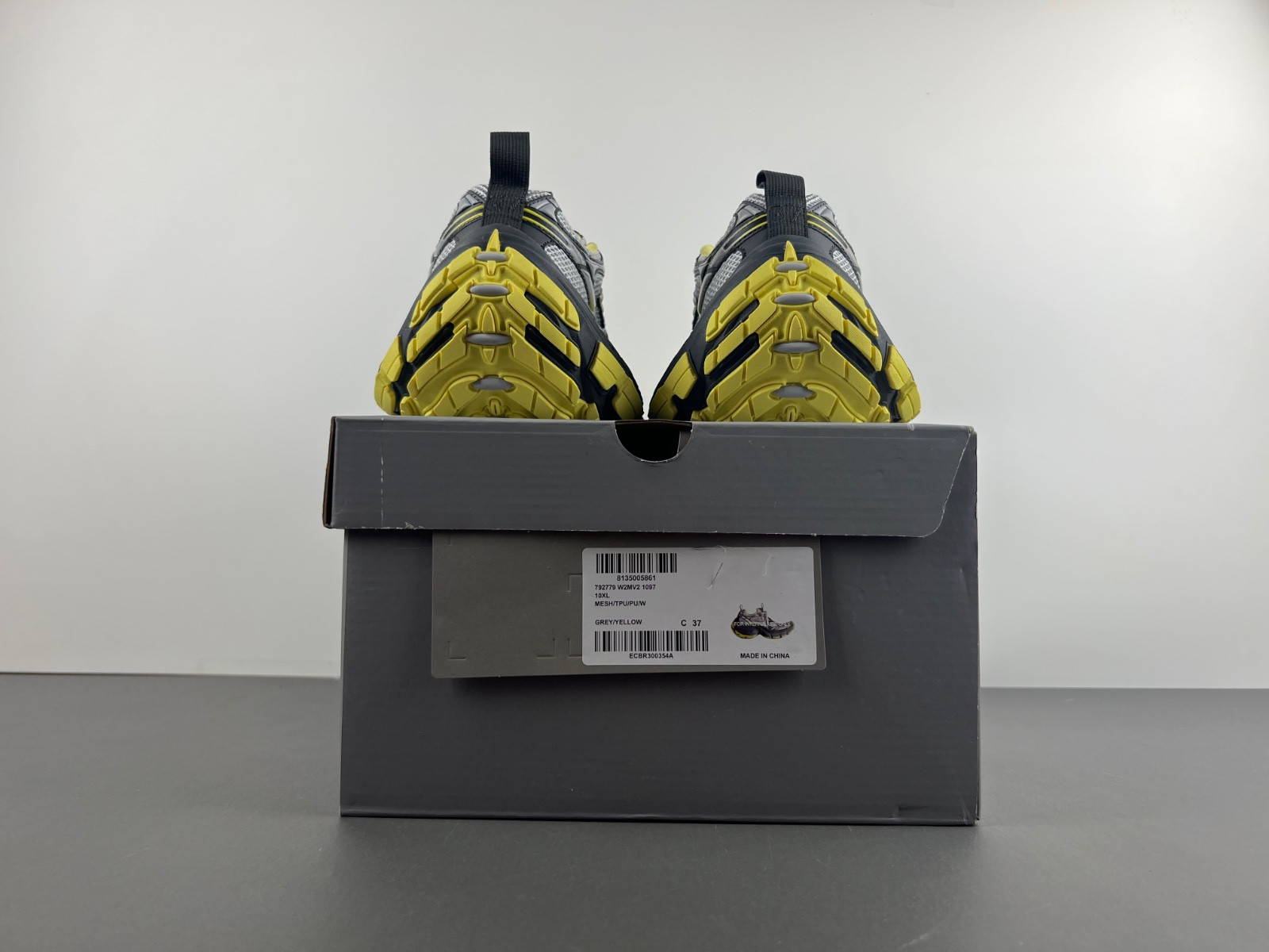 Ba*len*cia*ga 10xl sneaker in grey/yellow
