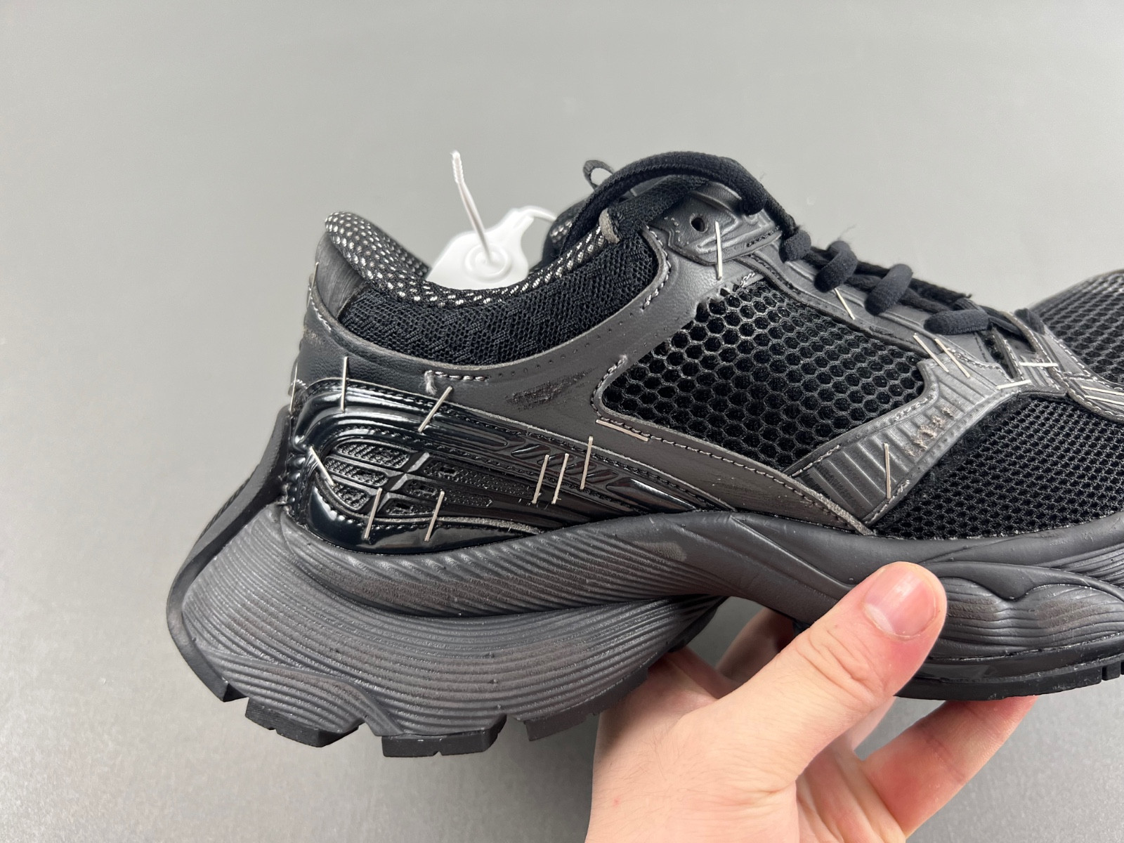 Ba*len*cia*ga stapler sneaker in black