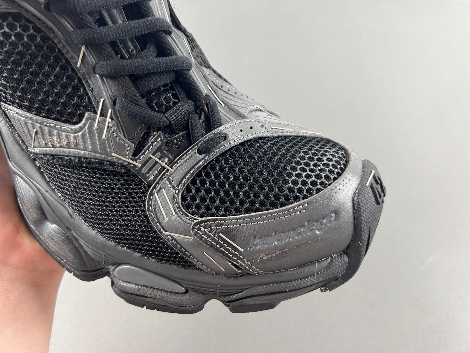 Ba*len*cia*ga stapler sneaker in black