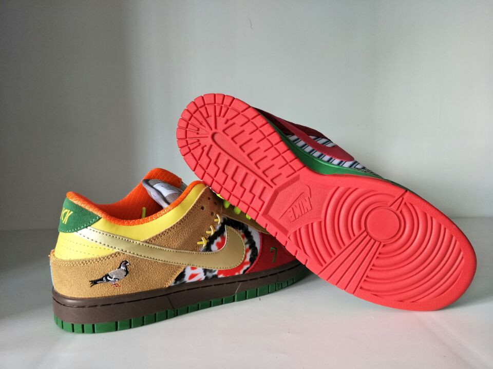 nike dunk sb low what the dunk 318403-141